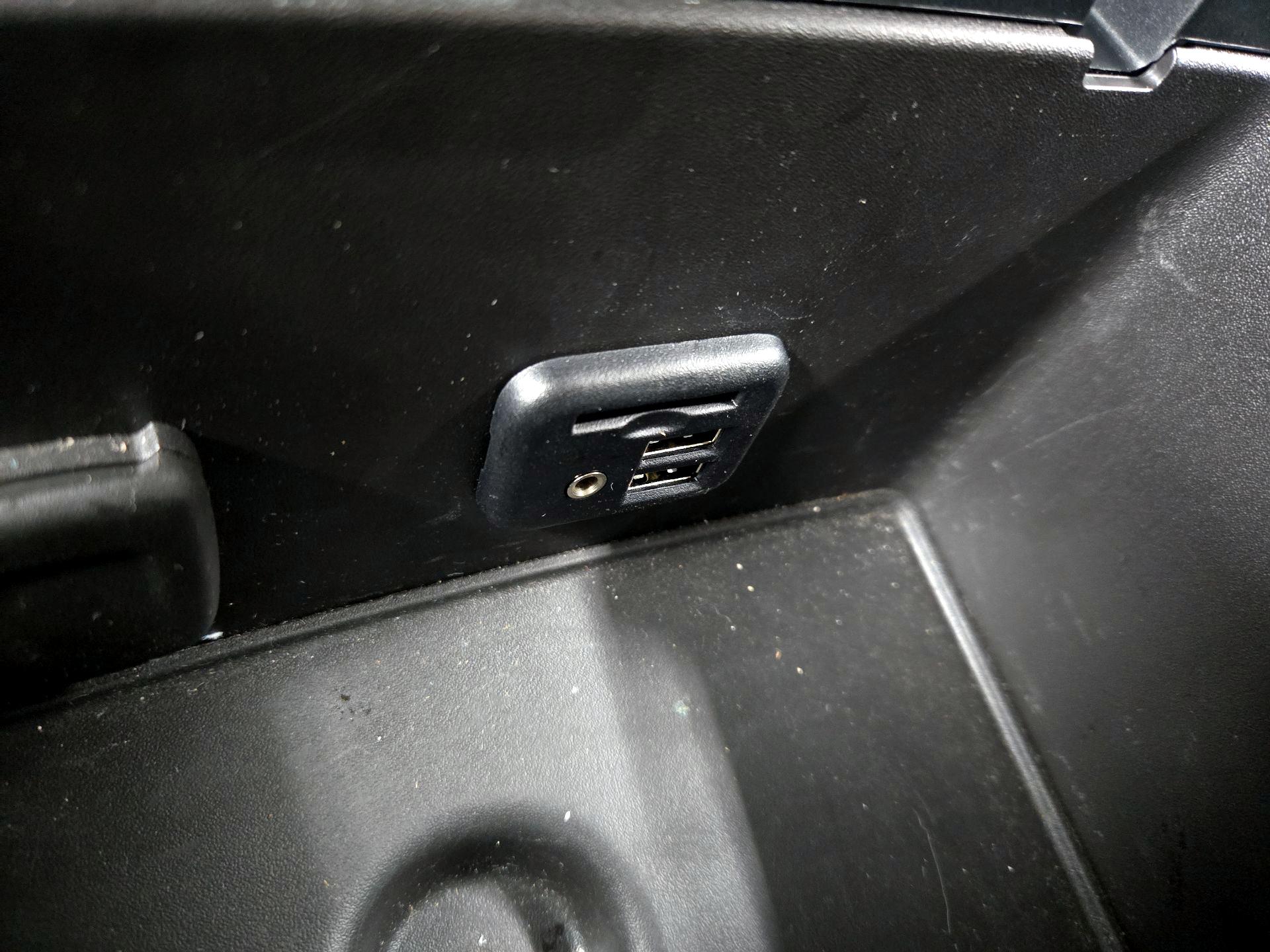 Thumbnail: 2014 Chevrolet Silverado 1500 - 18