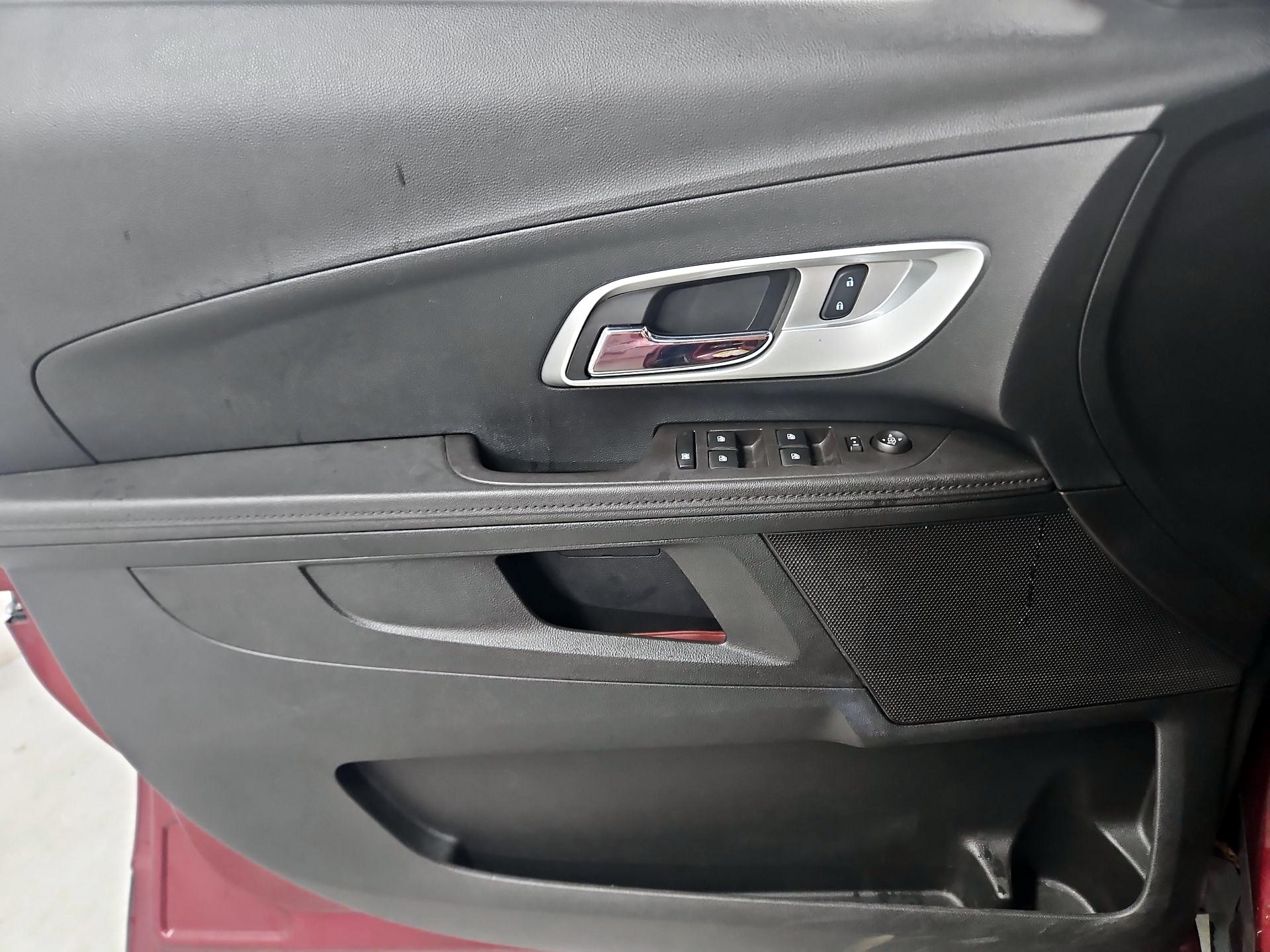 Thumbnail: 2016 Chevrolet Equinox - 12