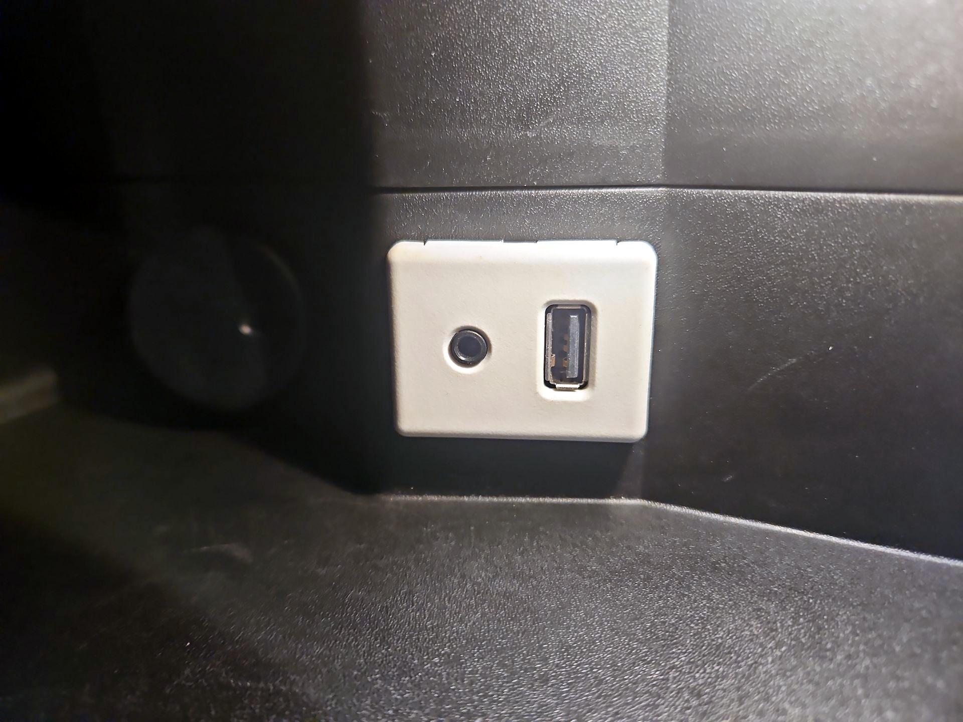 Thumbnail: 2016 Chevrolet Equinox - 17