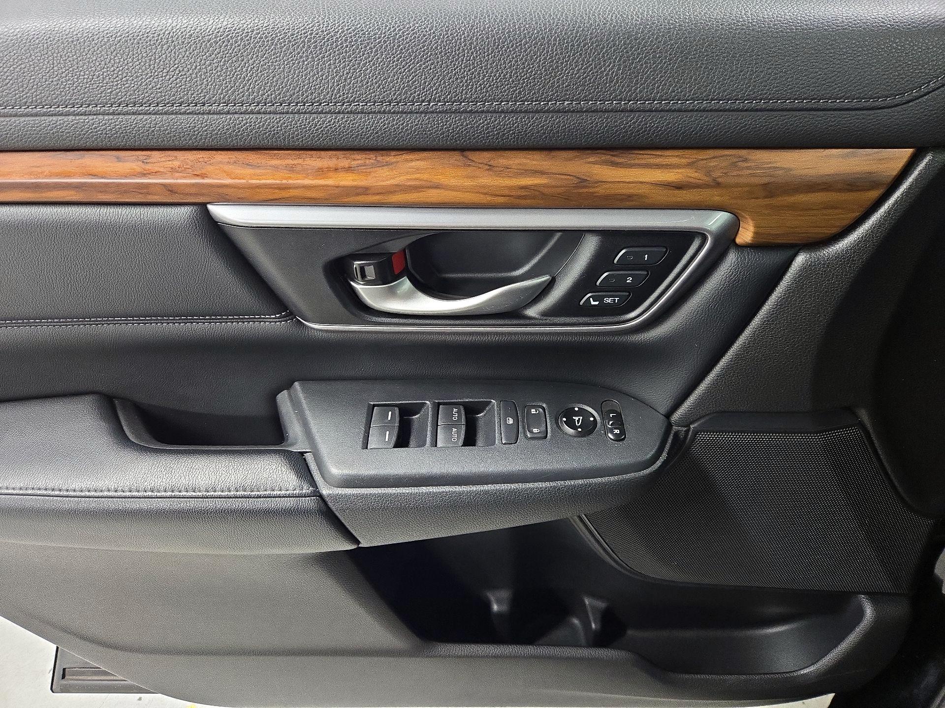 Thumbnail: 2017 Honda CR-V - 12