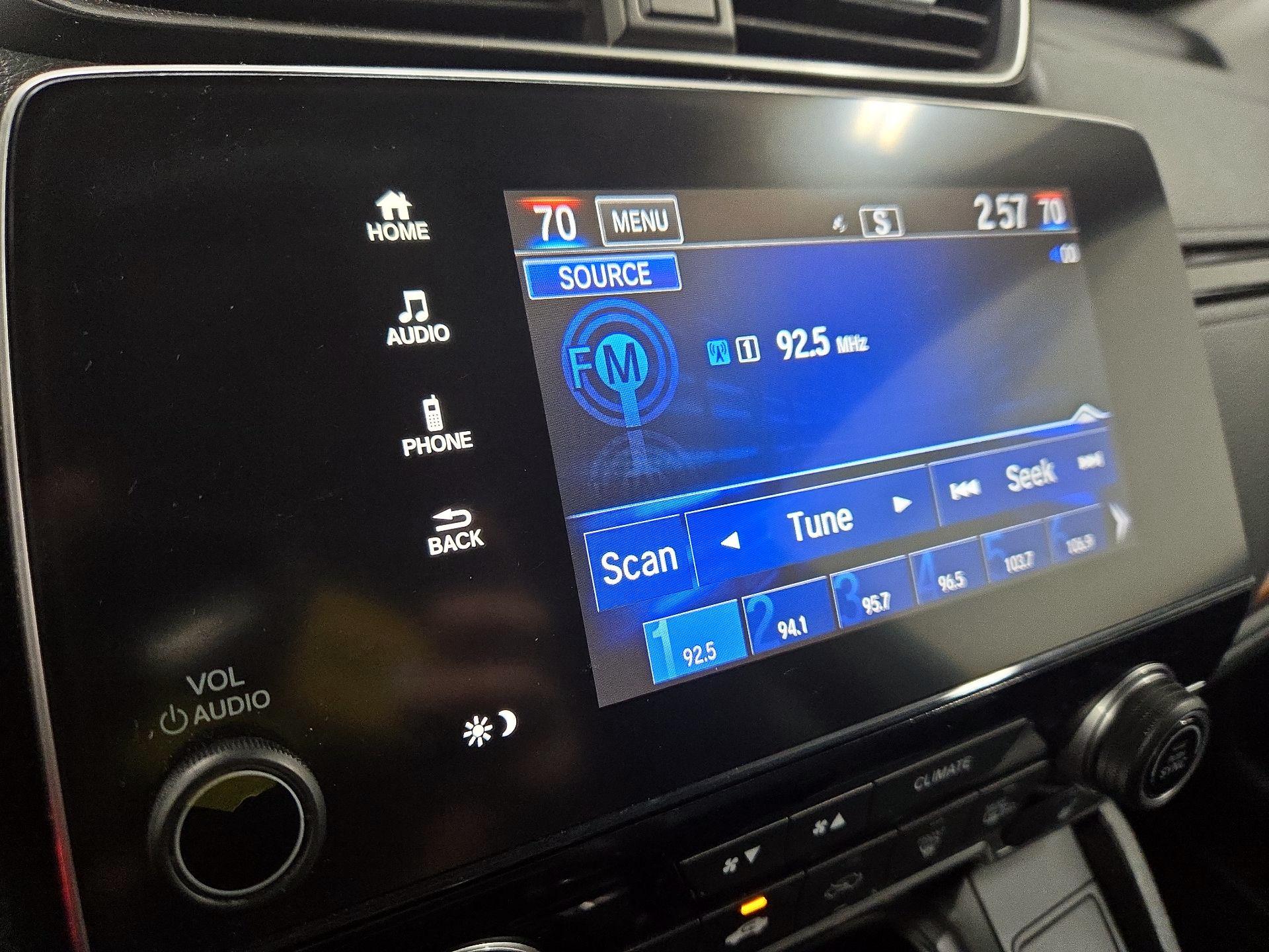 Thumbnail: 2017 Honda CR-V - 15