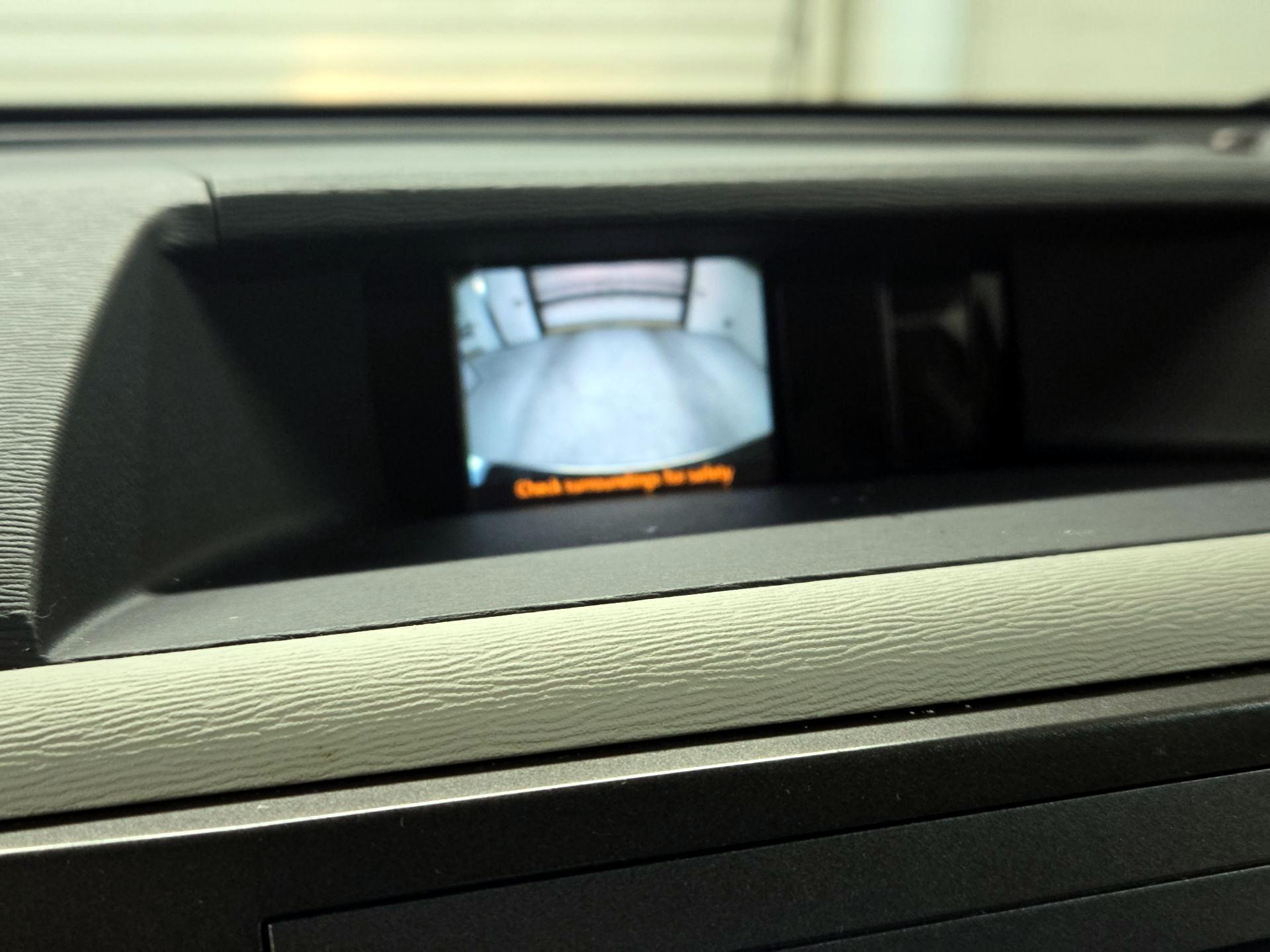 Thumbnail: 2014 Toyota Sienna - 14