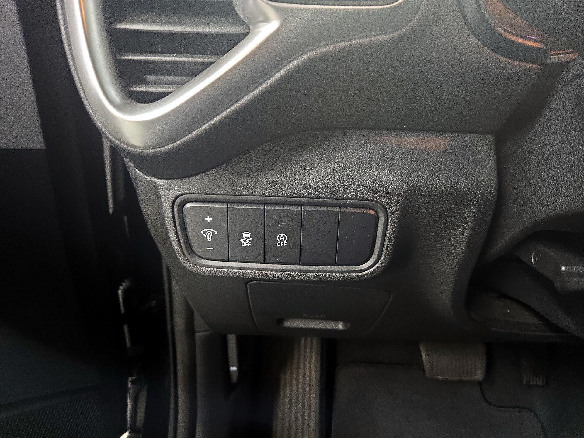 Thumbnail: 2023 Kia Soul - 13