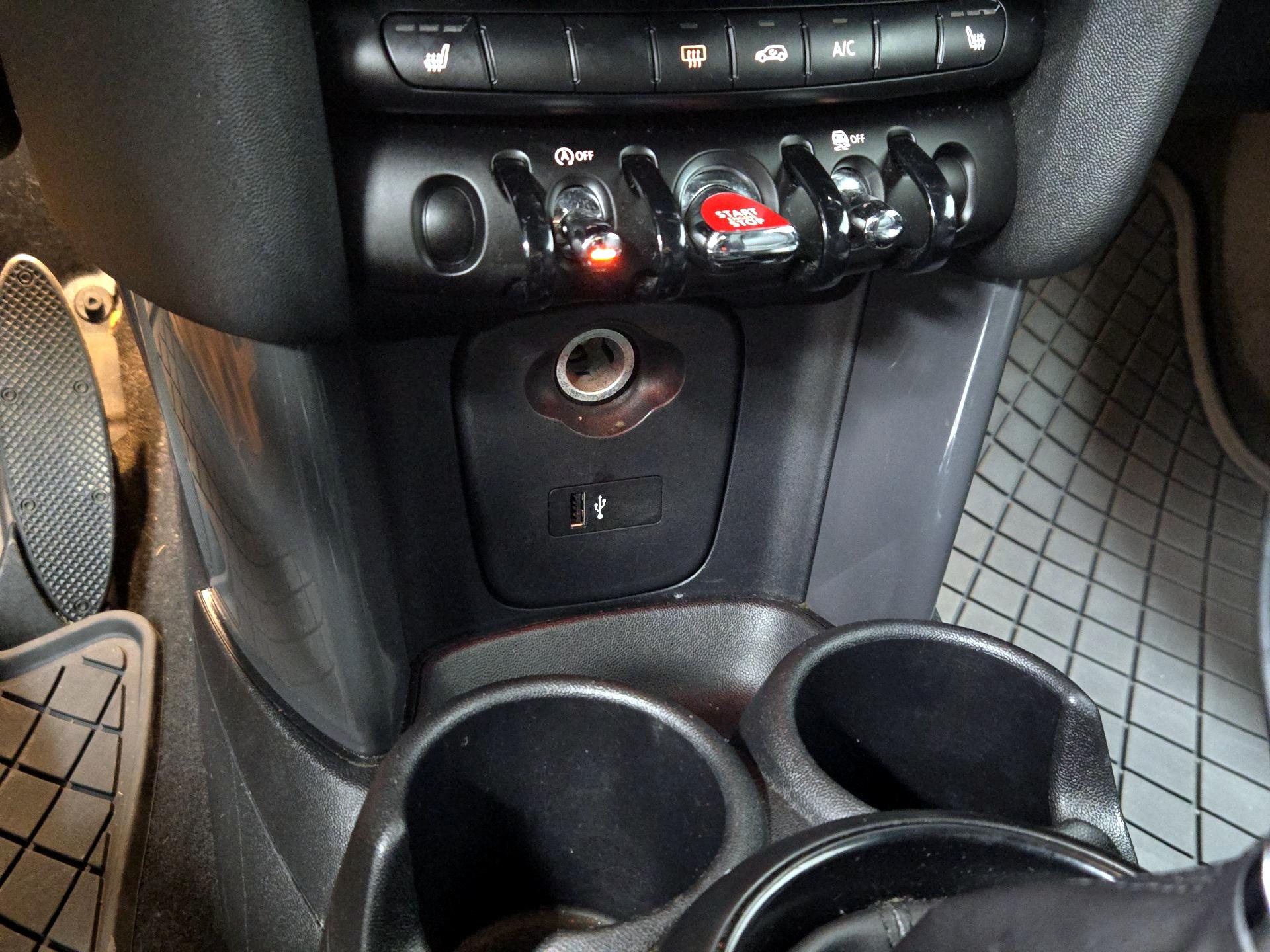 Thumbnail: 2019 MINI Cooper - 19