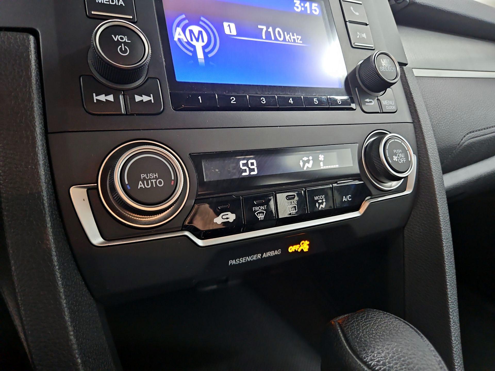 Thumbnail: 2016 Honda Civic - 16