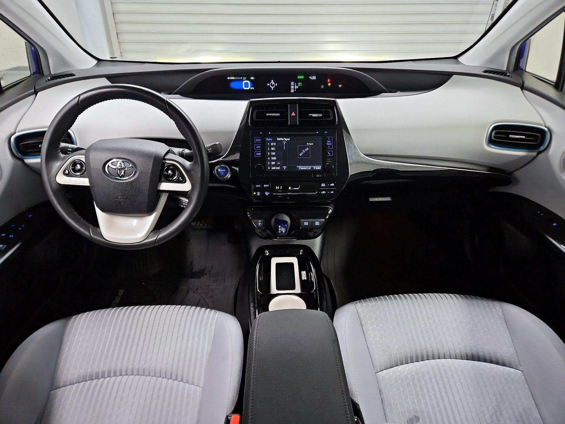 Thumbnail: 2016 Toyota Prius - 9