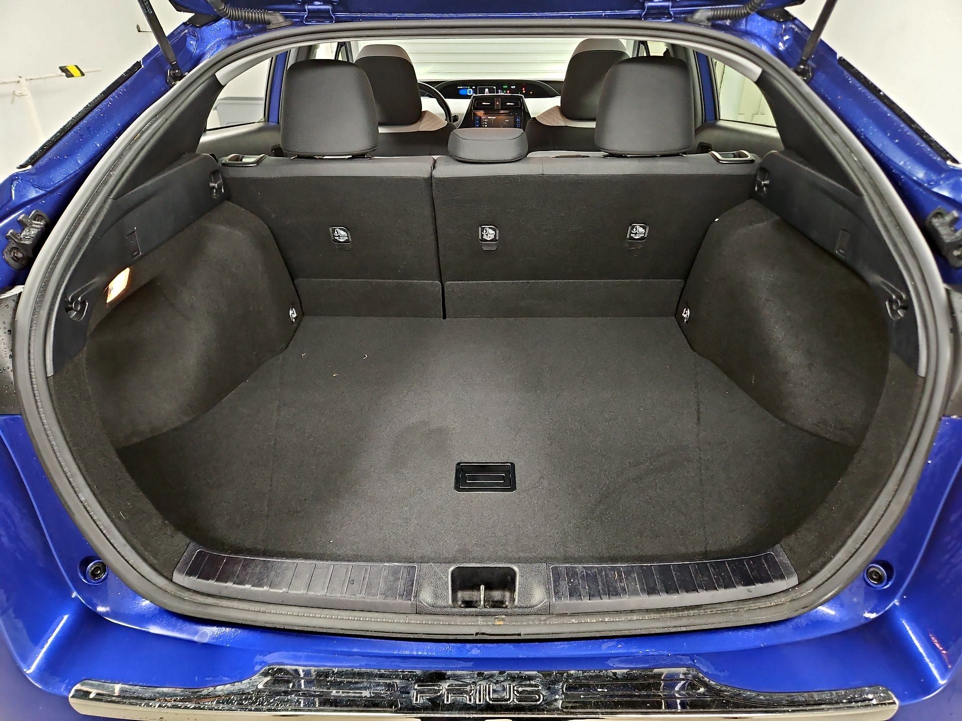 Thumbnail: 2016 Toyota Prius - 20