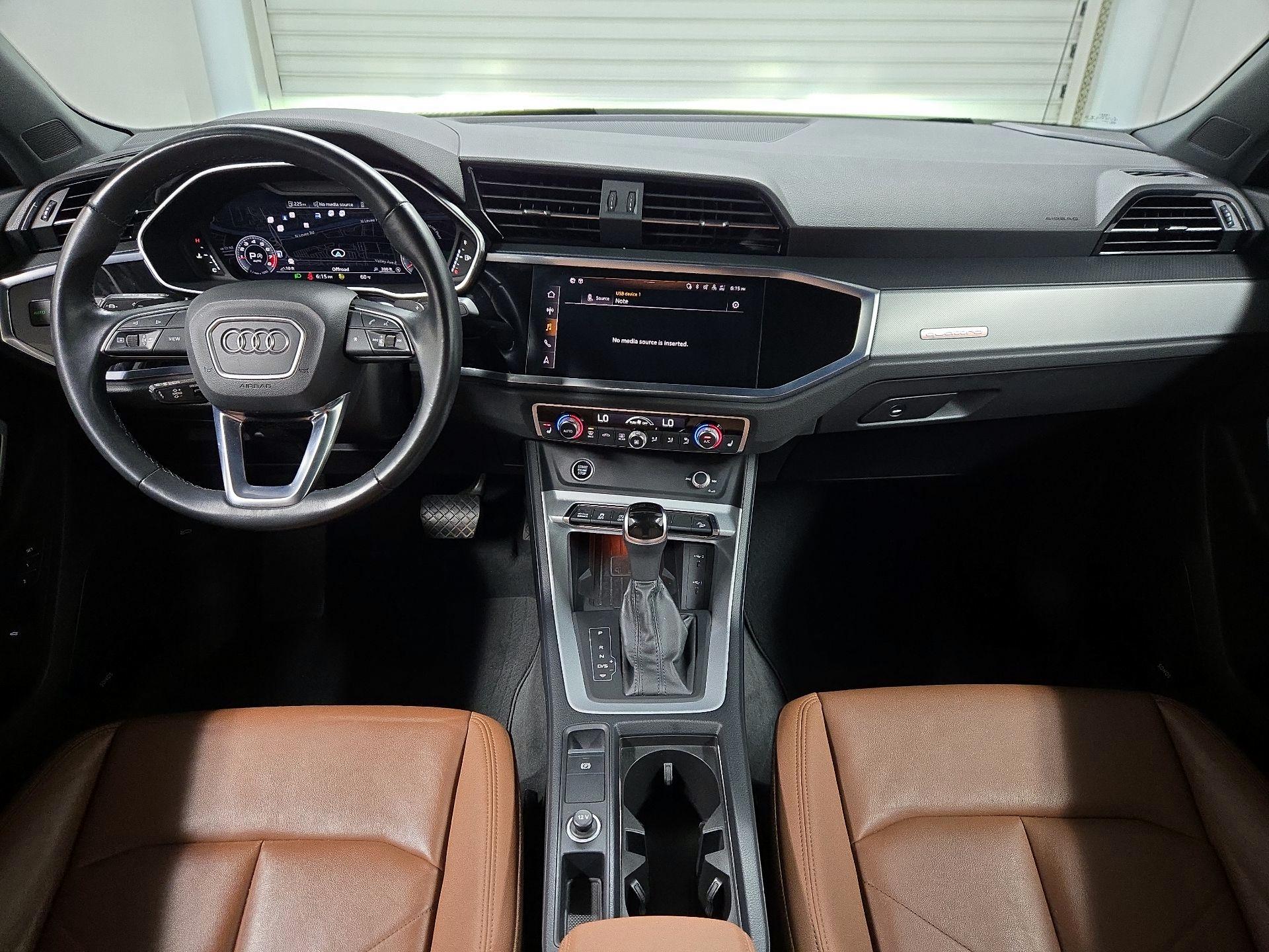 Thumbnail: 2022 Audi Q3 - 9