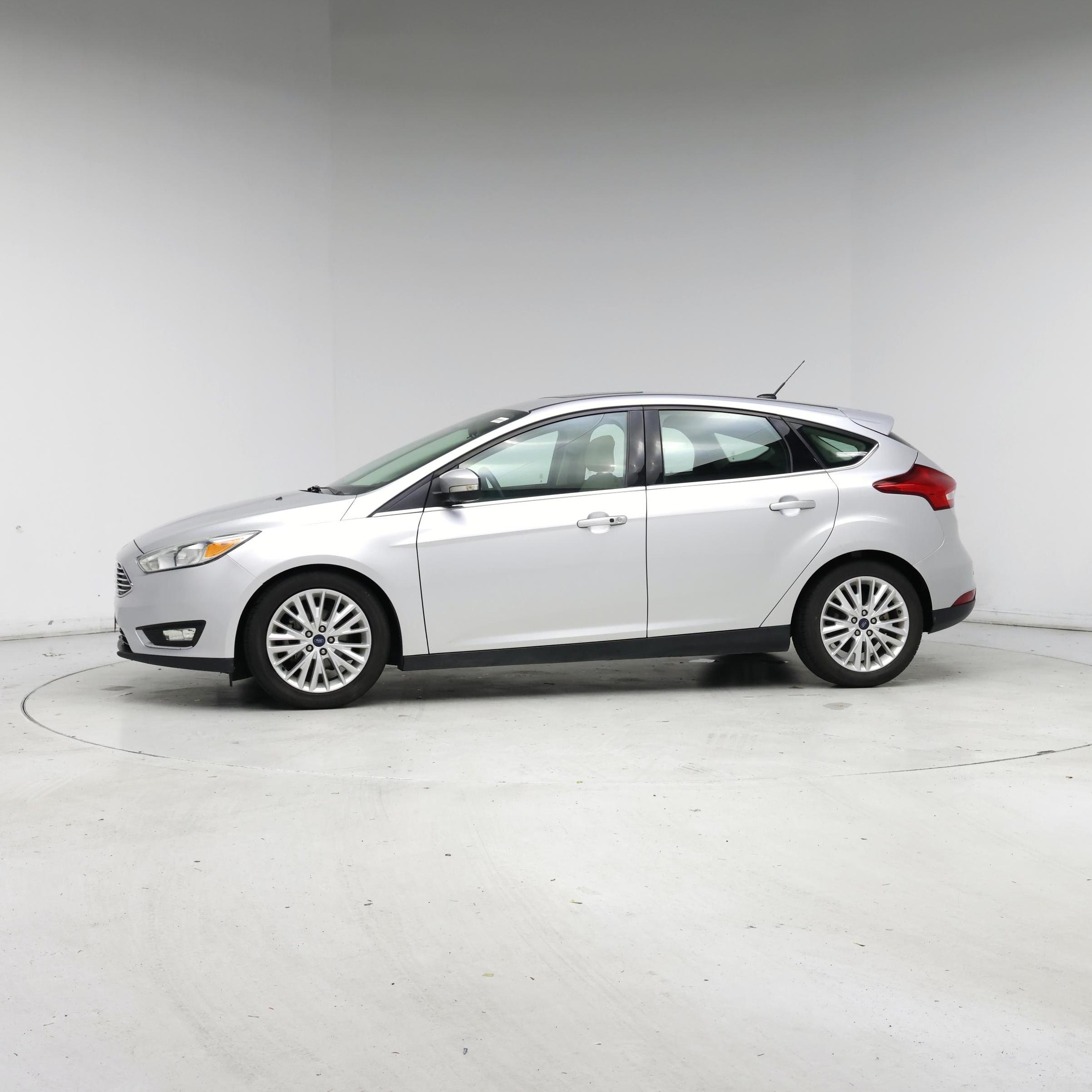 Thumbnail: 2018 Ford Focus - 3