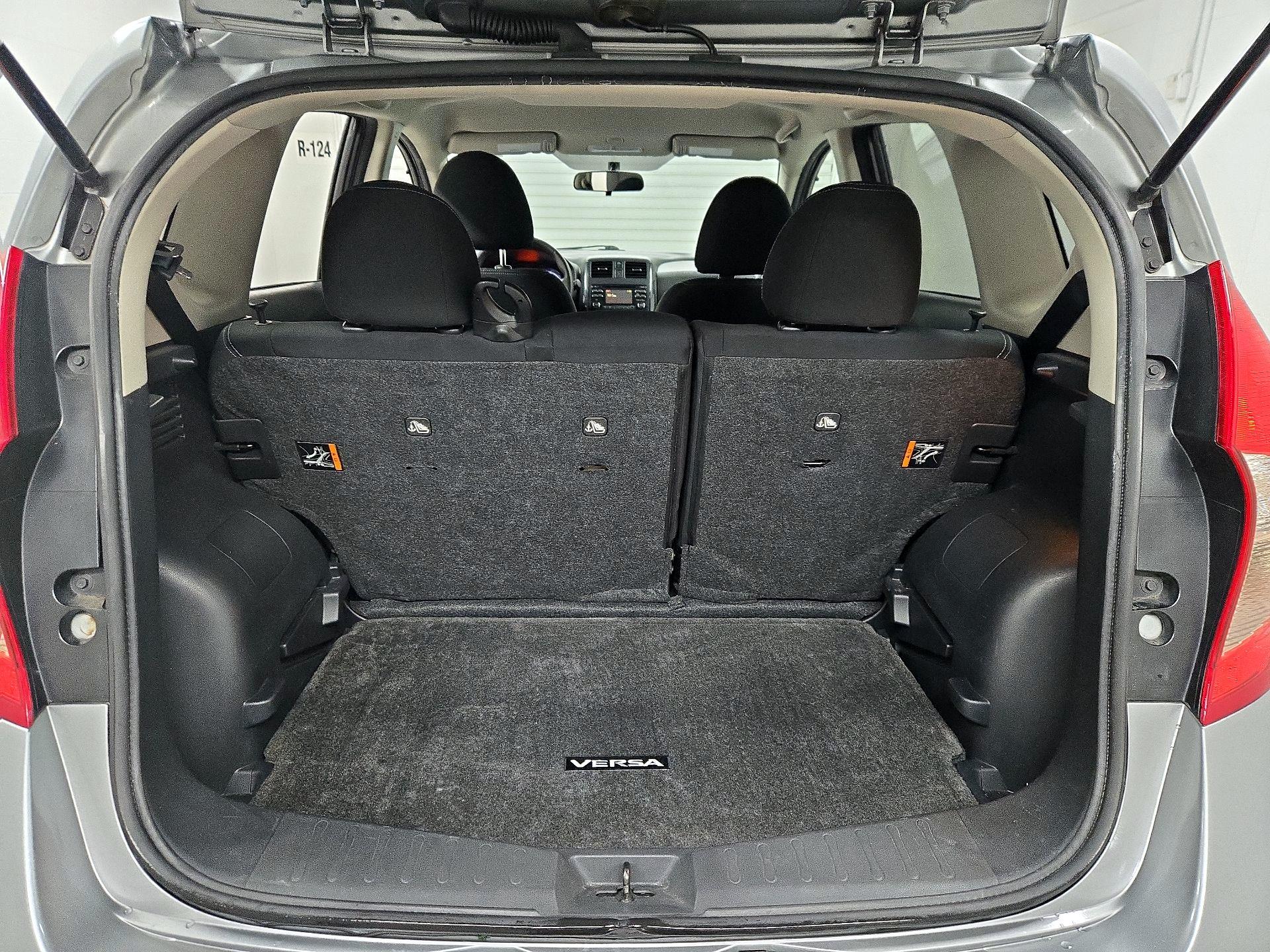 Thumbnail: 2014 Nissan Versa Note - 20