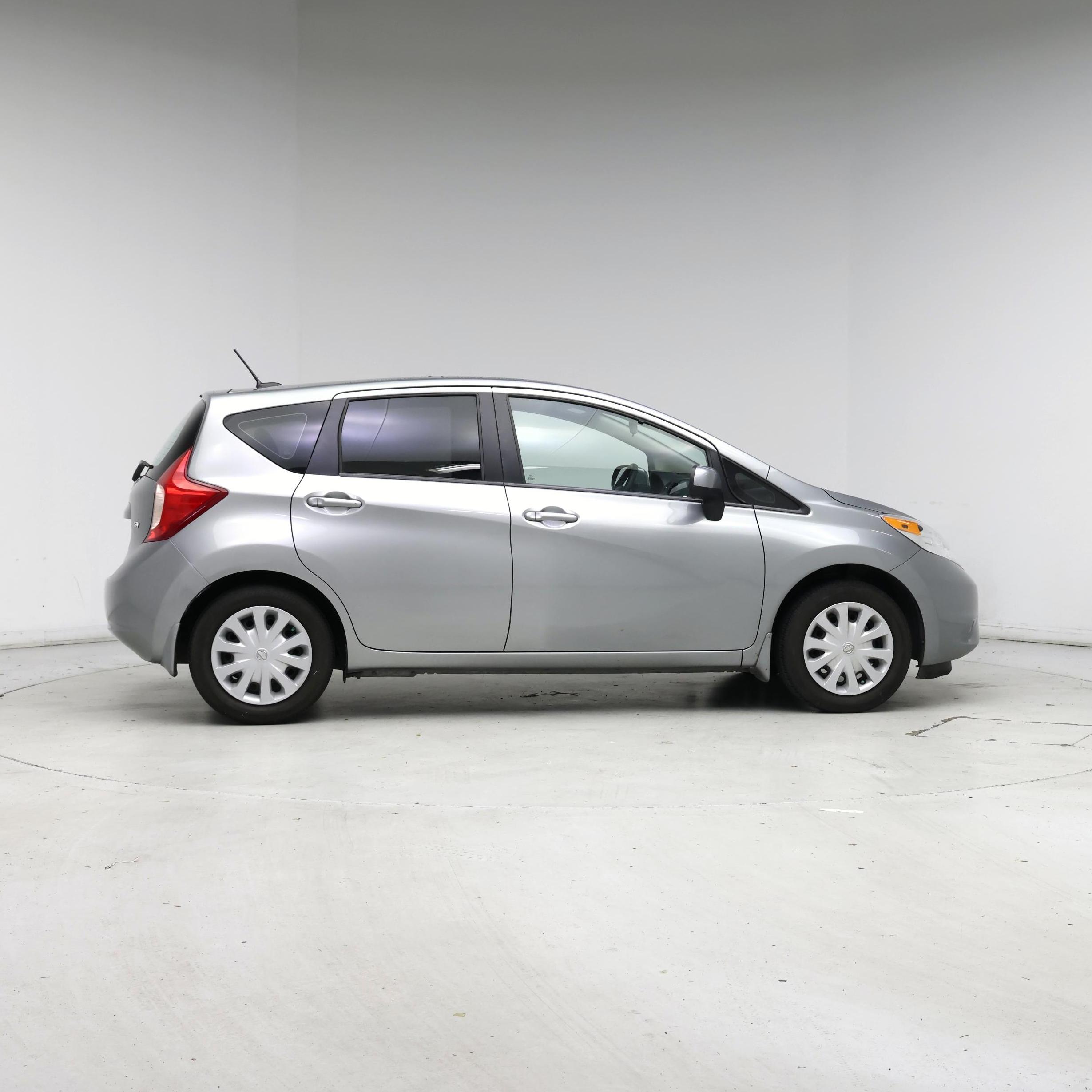 Thumbnail: 2014 Nissan Versa Note - 7
