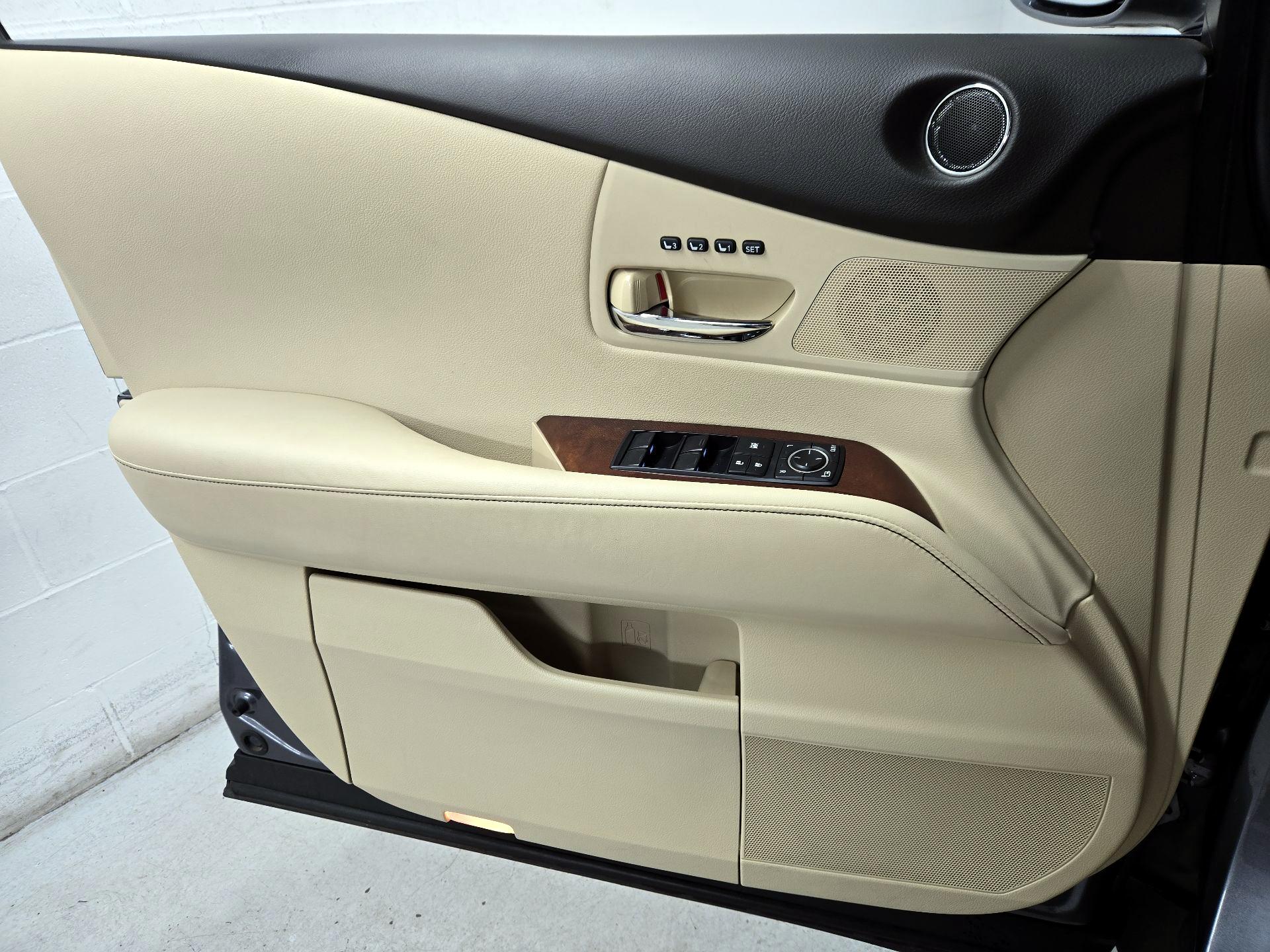 Thumbnail: 2015 Lexus RX - 12