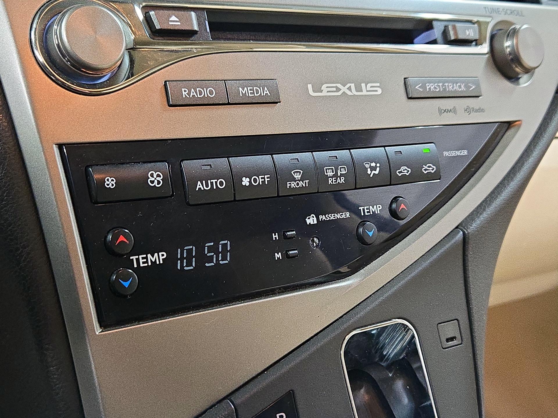 Thumbnail: 2015 Lexus RX - 16