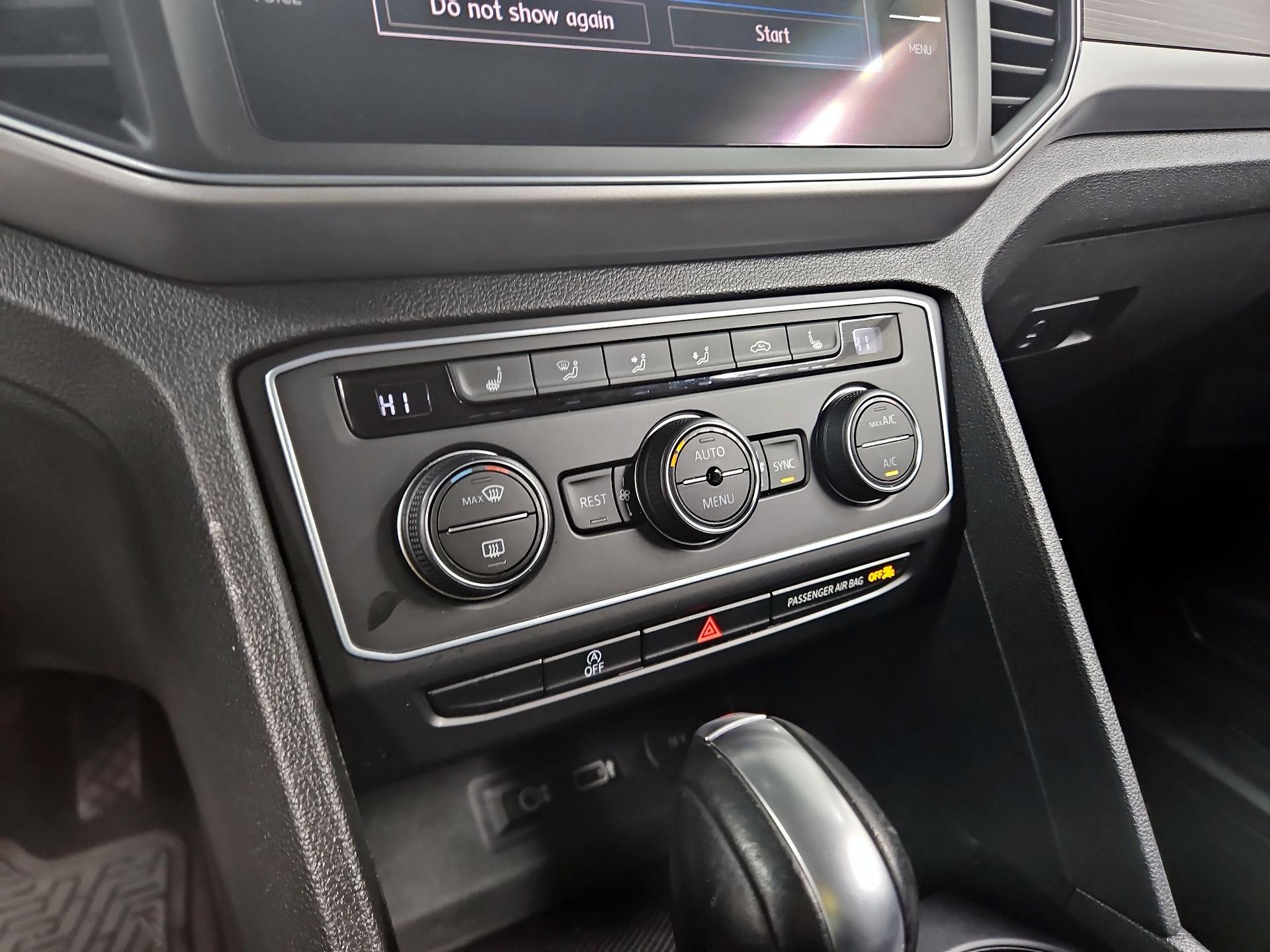 Thumbnail: 2018 Volkswagen Atlas - 16