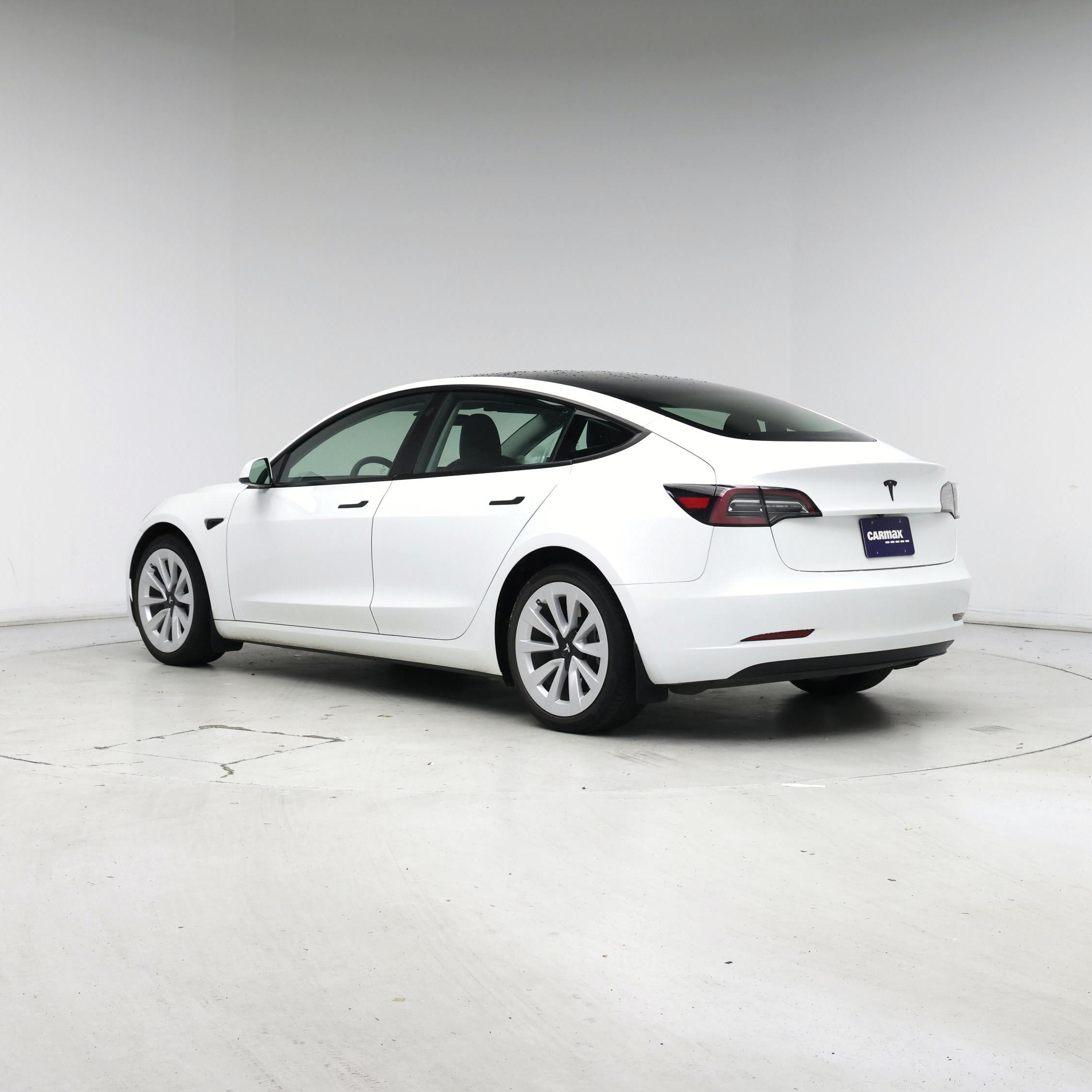 Thumbnail: 2023 Tesla Model 3 - 2