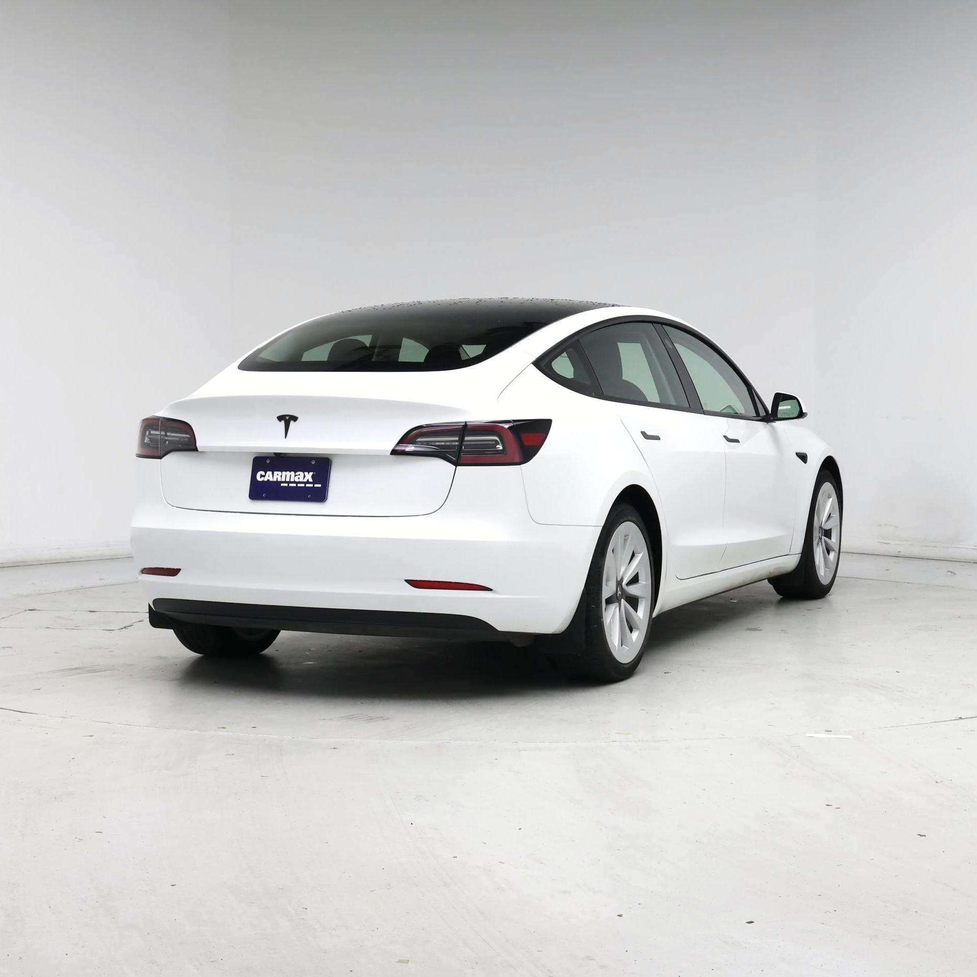 Thumbnail: 2023 Tesla Model 3 - 8