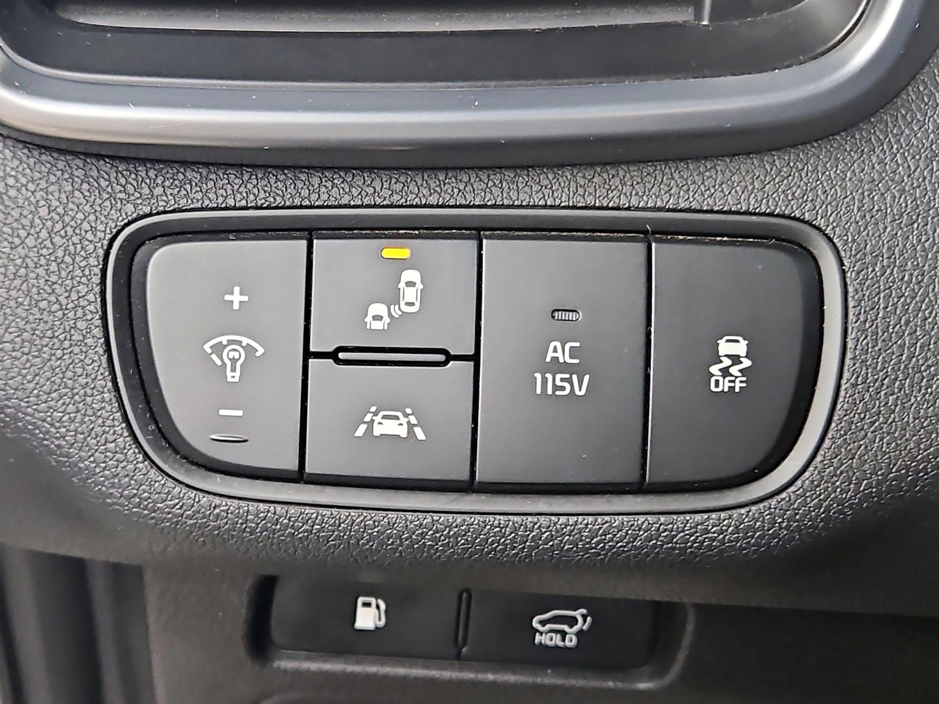 Thumbnail: 2016 Kia Sorento - 13