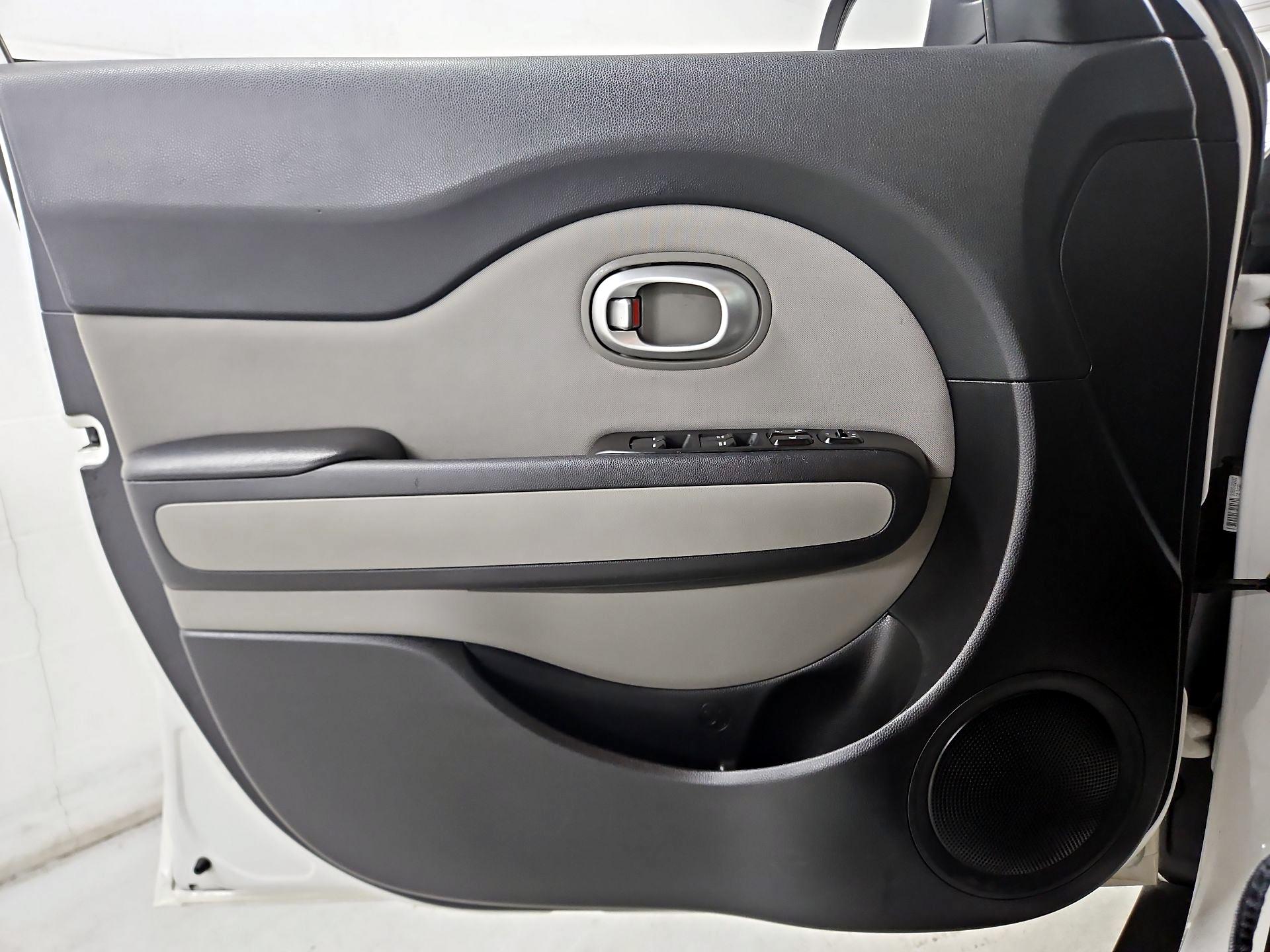 Thumbnail: 2014 Kia Soul - 12