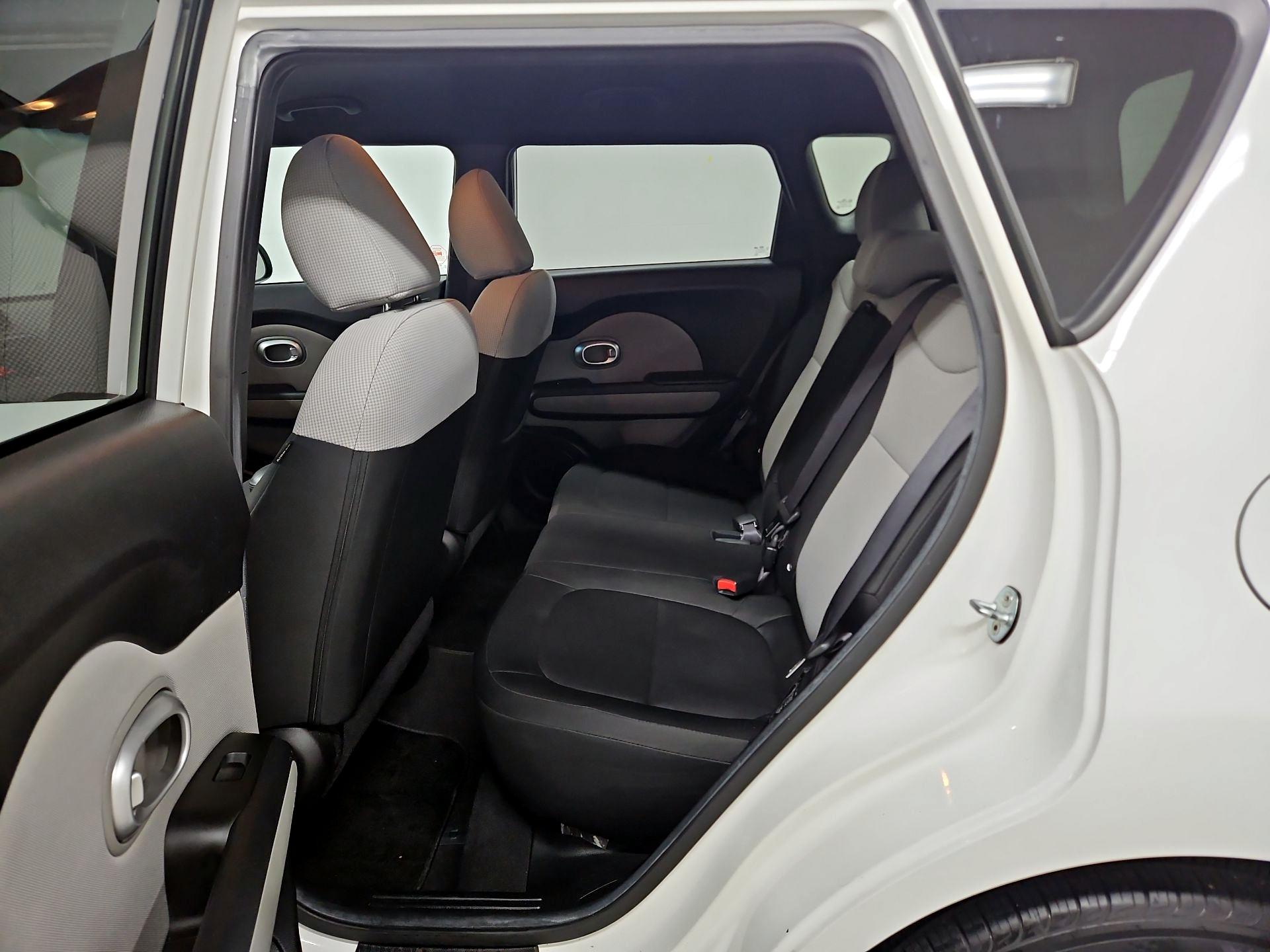 Thumbnail: 2014 Kia Soul - 18