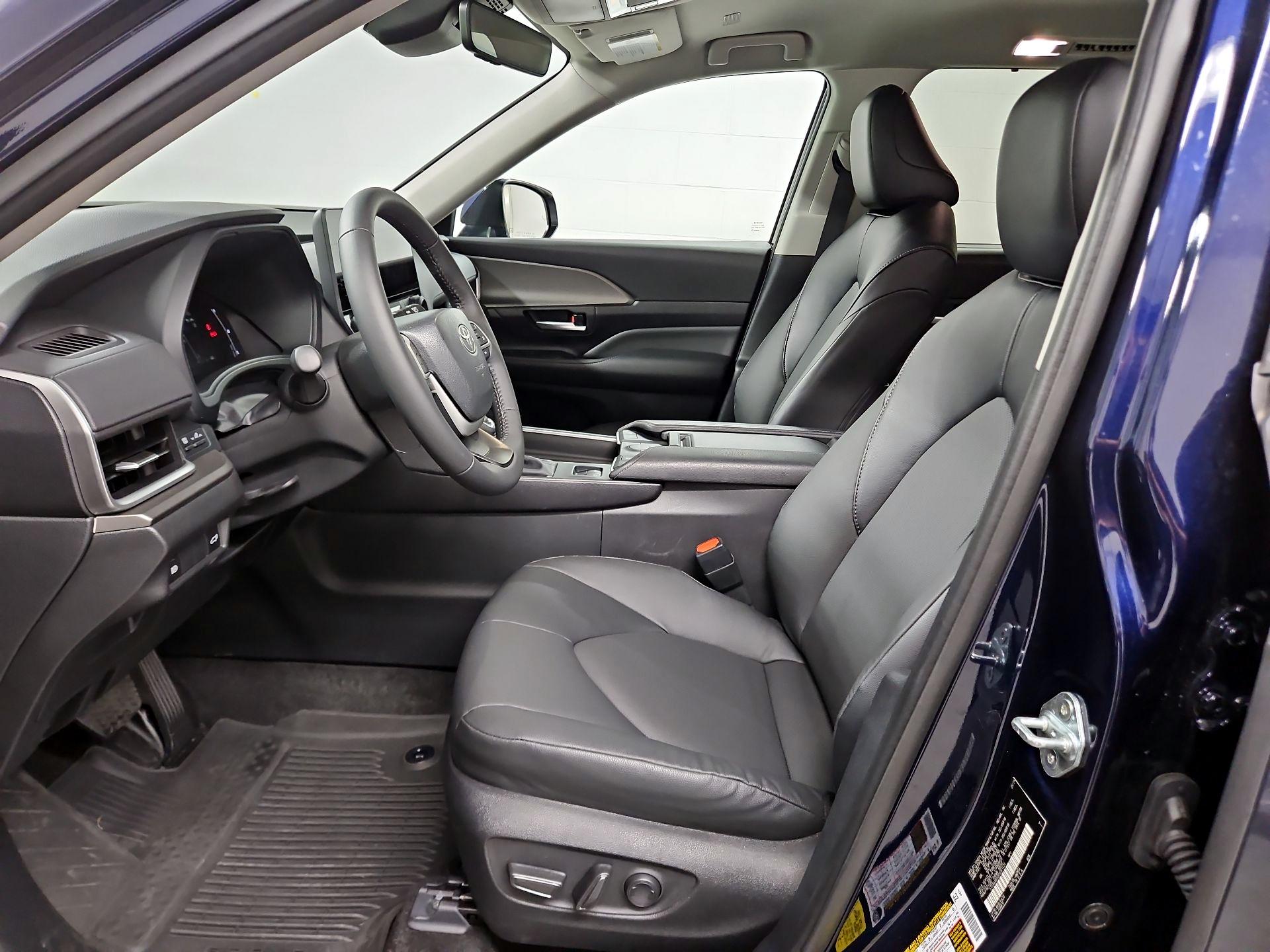 Thumbnail: 2024 Toyota Grand Highlander - 11