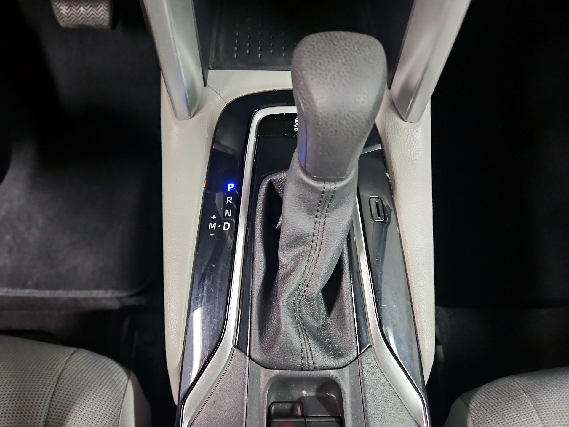 Thumbnail: 2022 Toyota Corolla Cross - 17