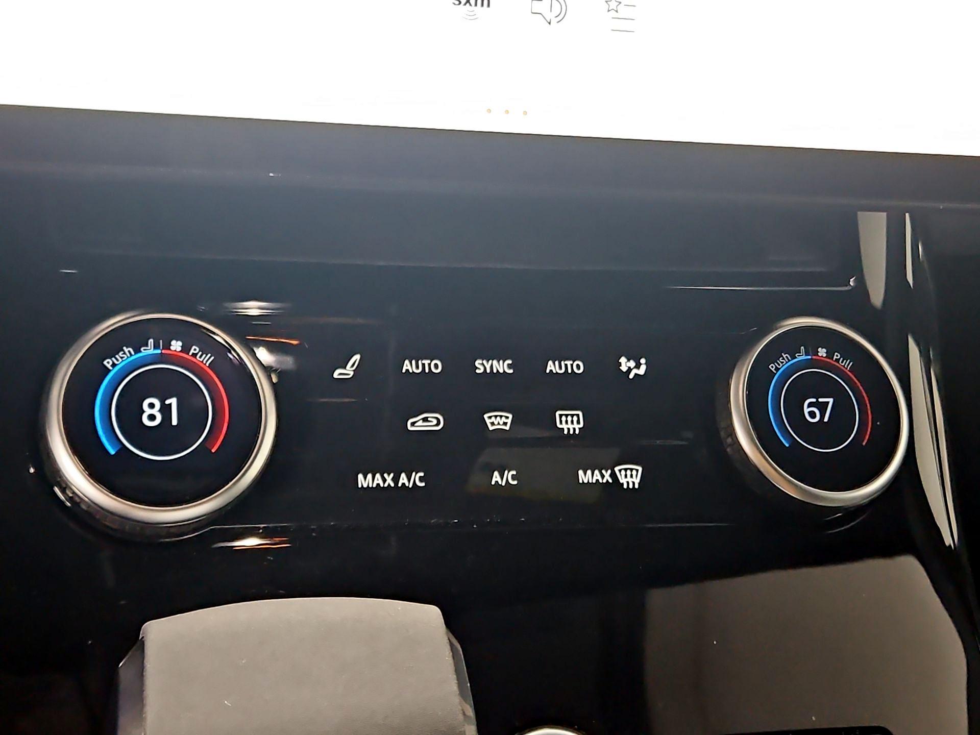 Thumbnail: 2023 Land Rover Range Rover Sport - 17