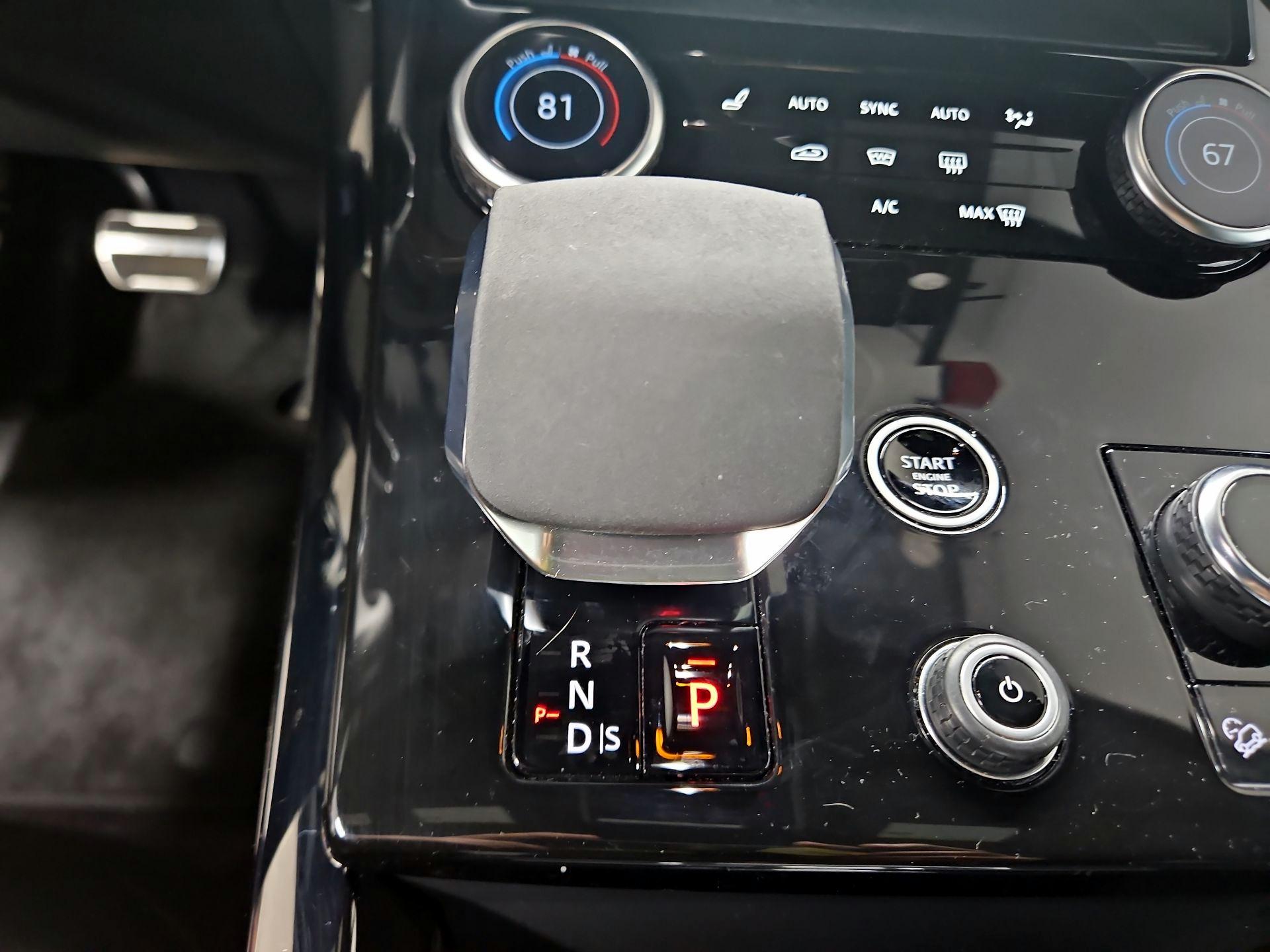 Thumbnail: 2023 Land Rover Range Rover Sport - 18