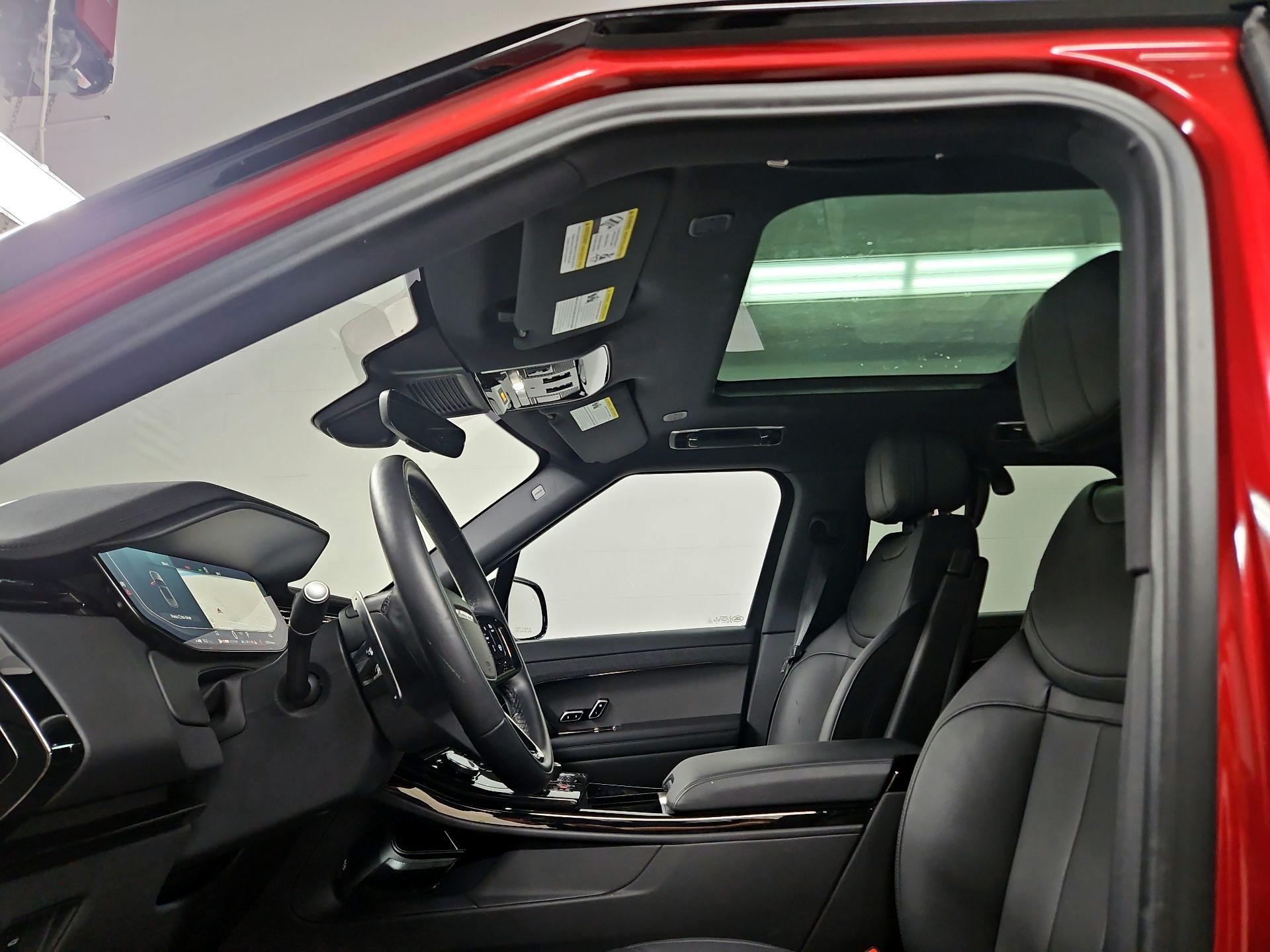 Thumbnail: 2023 Land Rover Range Rover Sport - 20