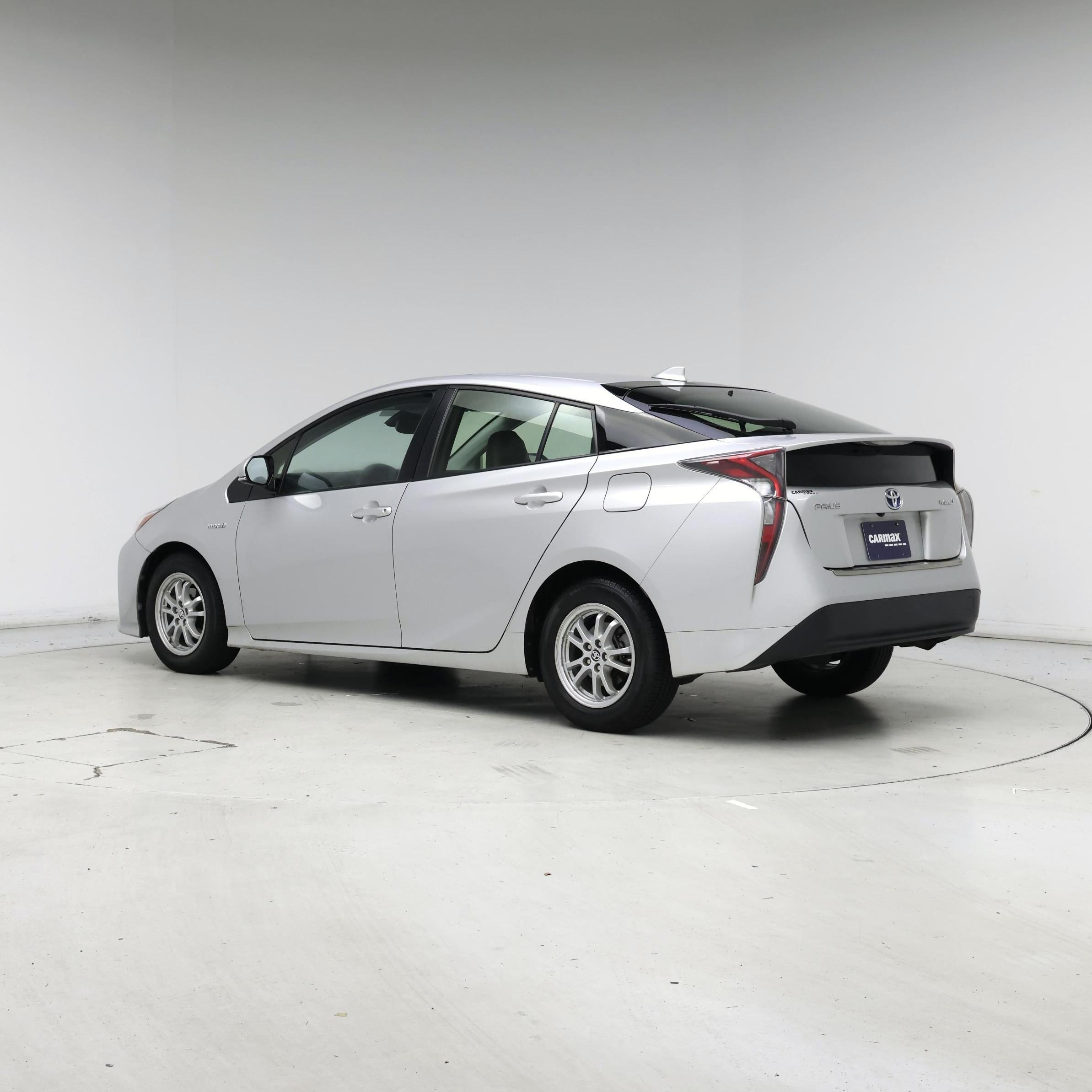 Thumbnail: 2016 Toyota Prius - 2