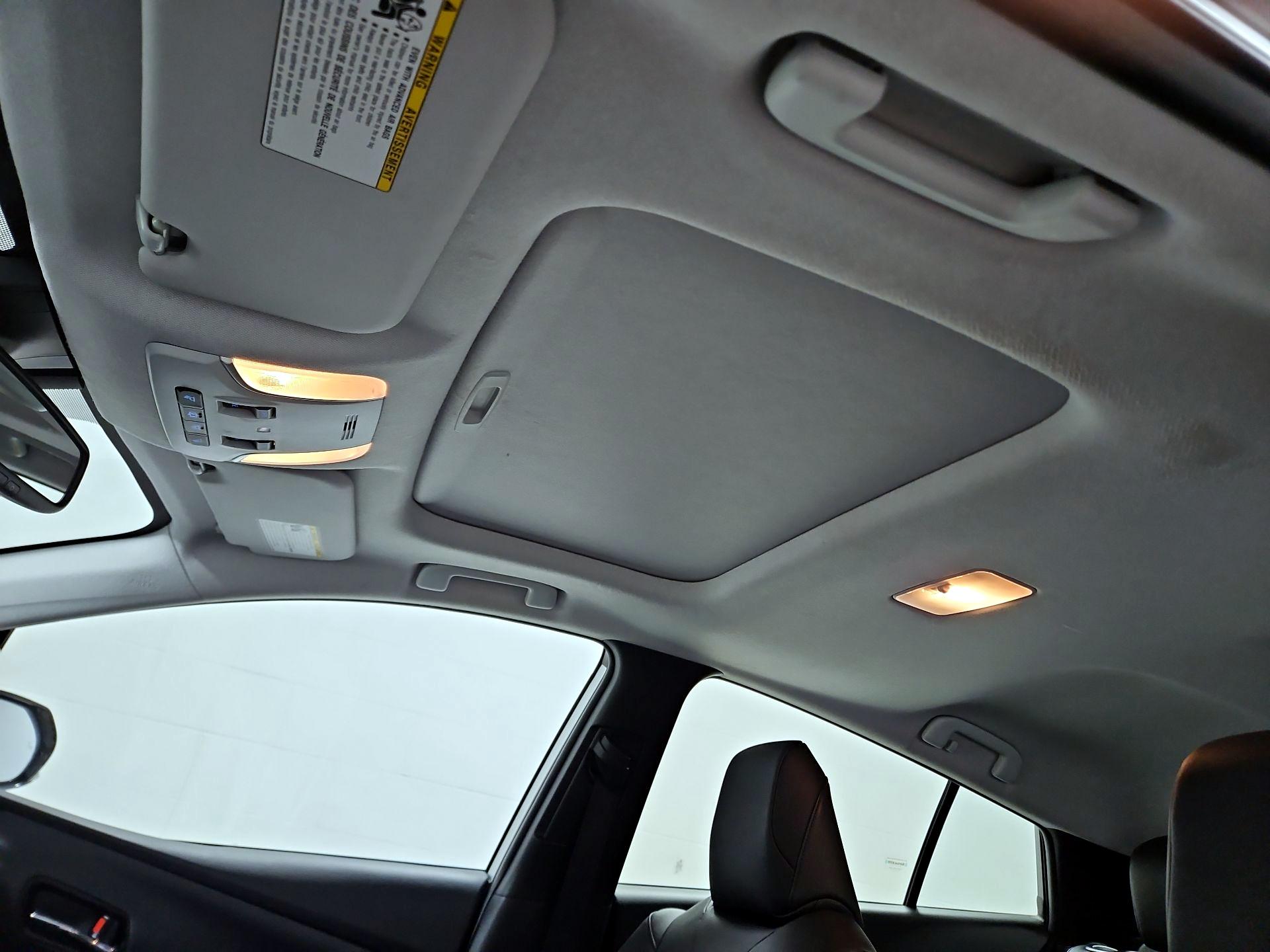 Thumbnail: 2016 Toyota Prius - 20