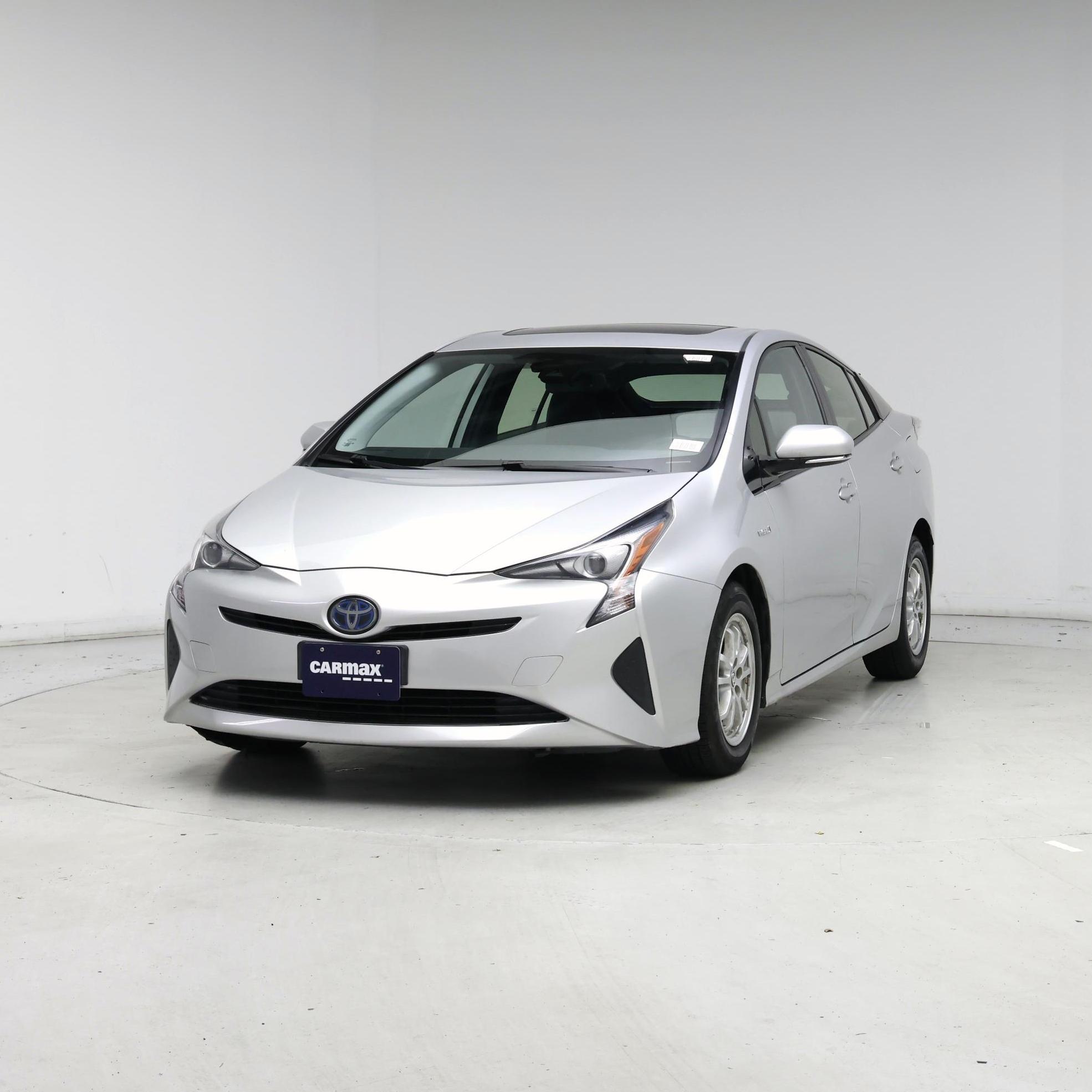 Thumbnail: 2016 Toyota Prius - 4