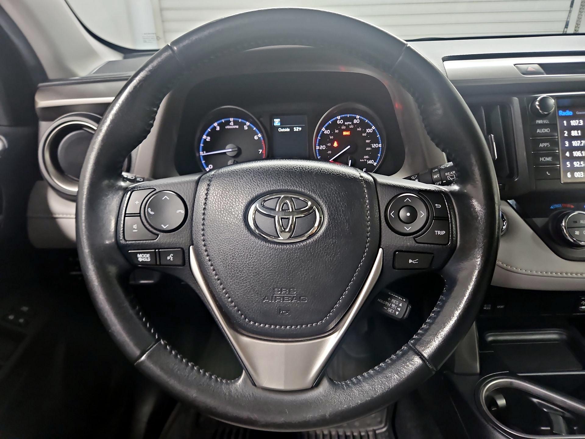 Thumbnail: 2018 Toyota RAV4 - 10