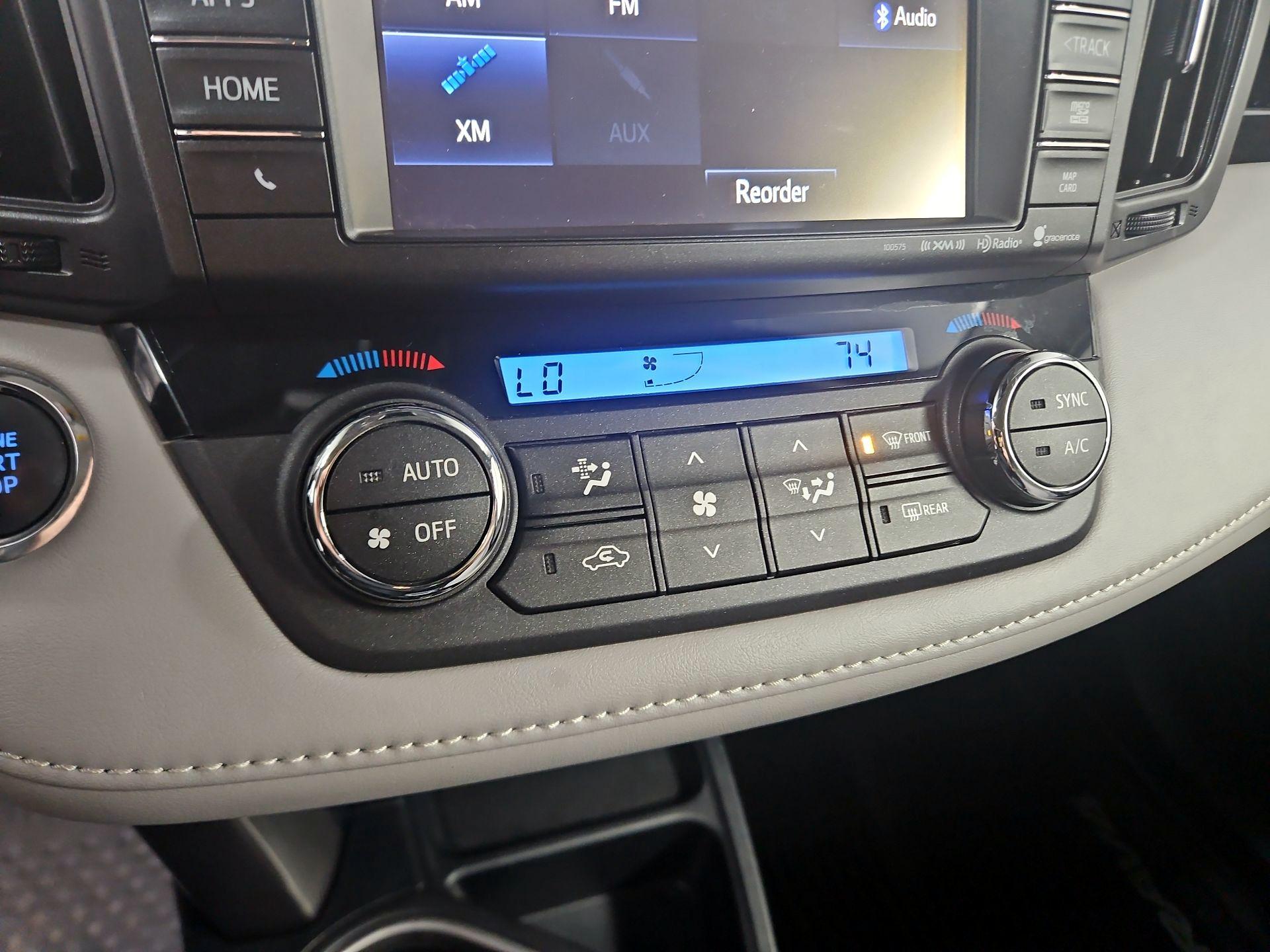 Thumbnail: 2018 Toyota RAV4 - 16