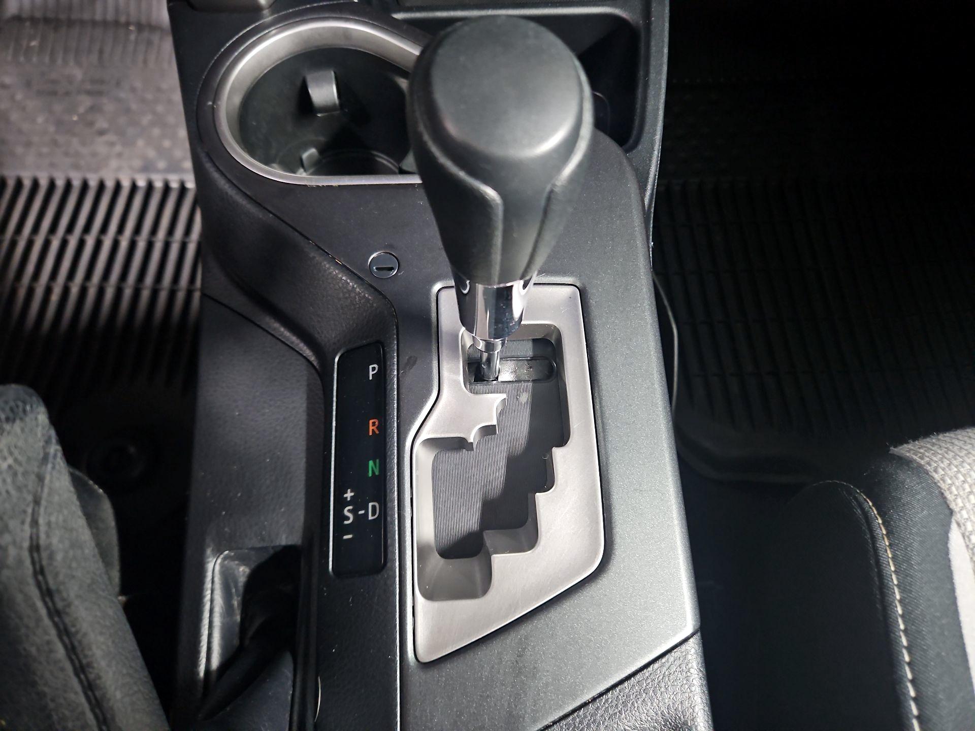 Thumbnail: 2018 Toyota RAV4 - 17