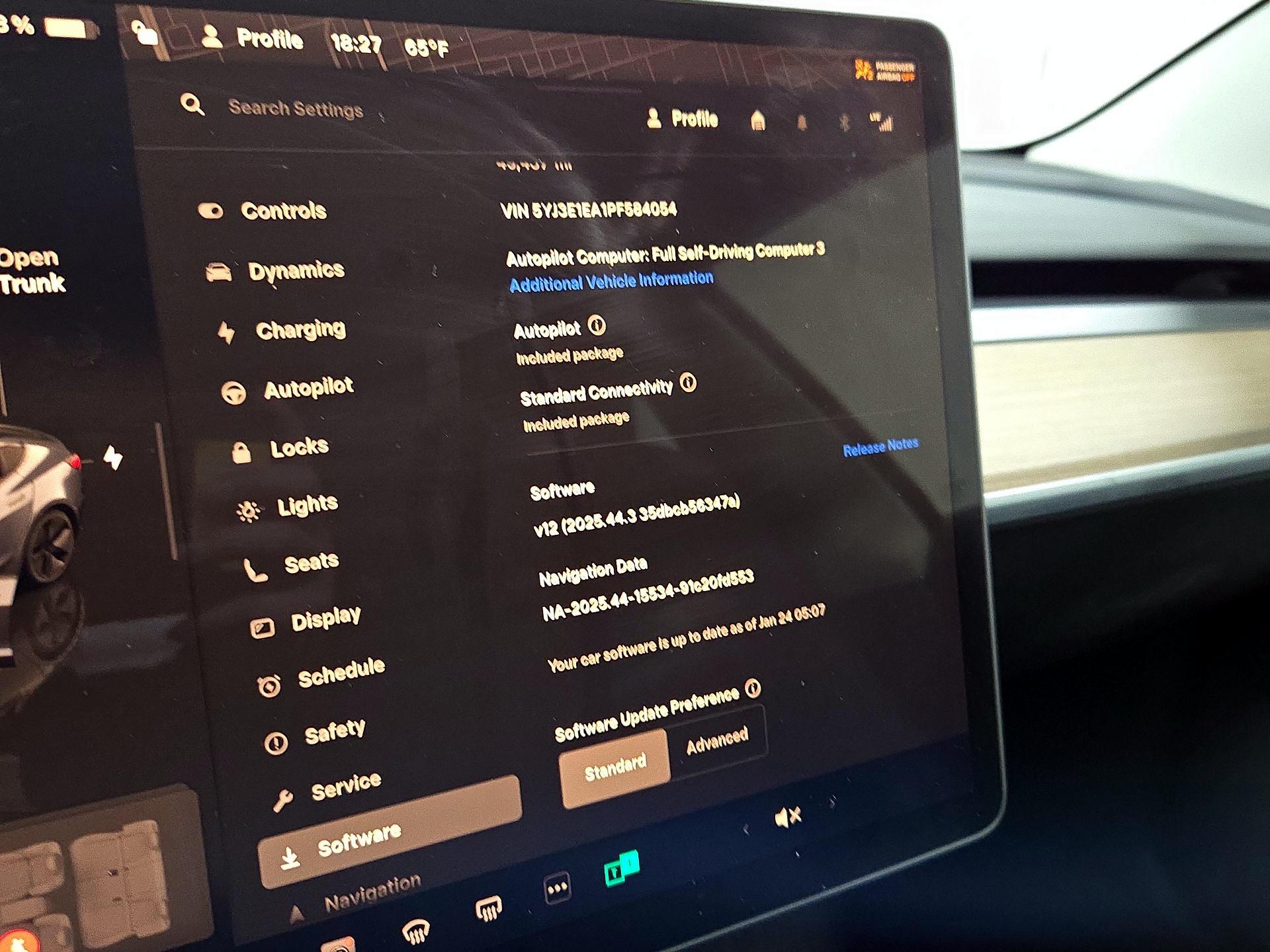 Thumbnail: 2023 Tesla Model 3 - 14