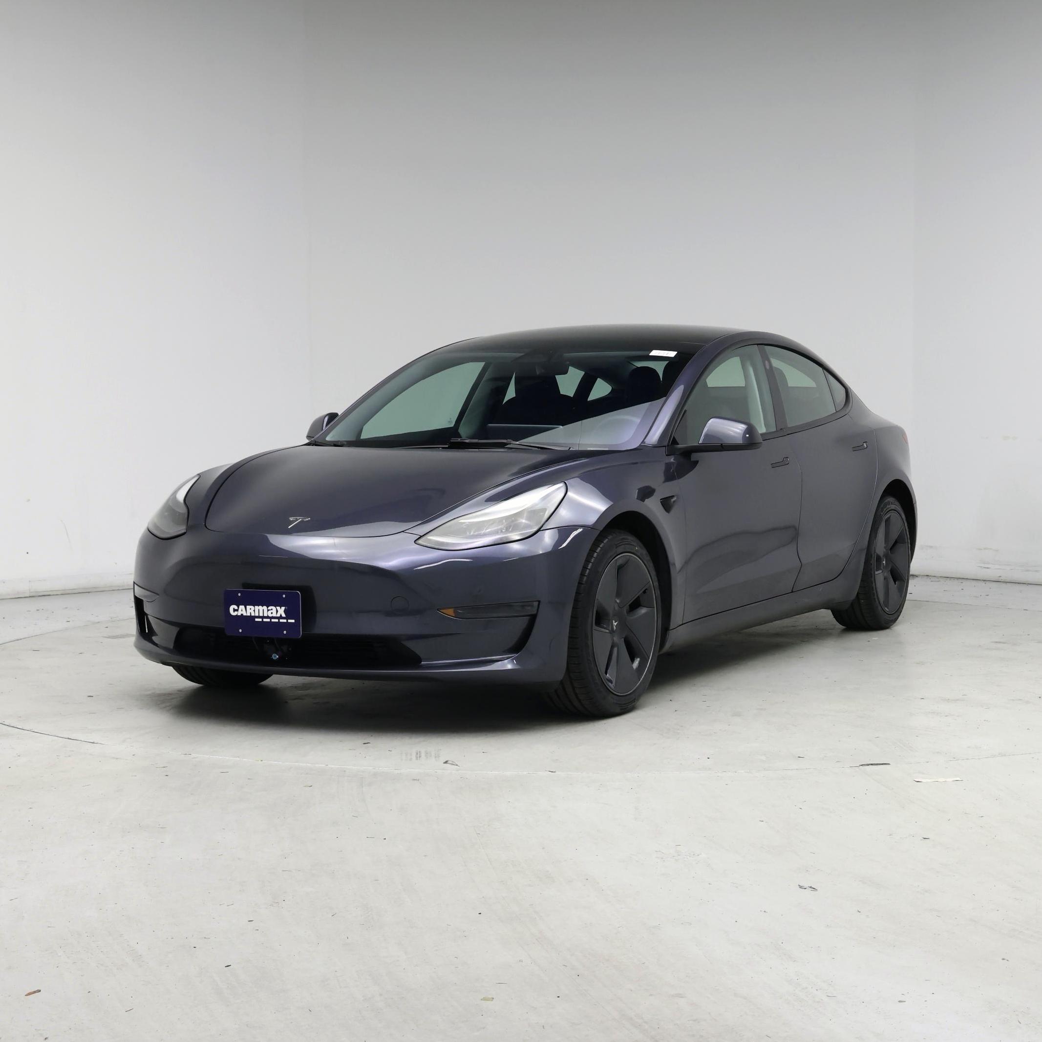Thumbnail: 2023 Tesla Model 3 - 4