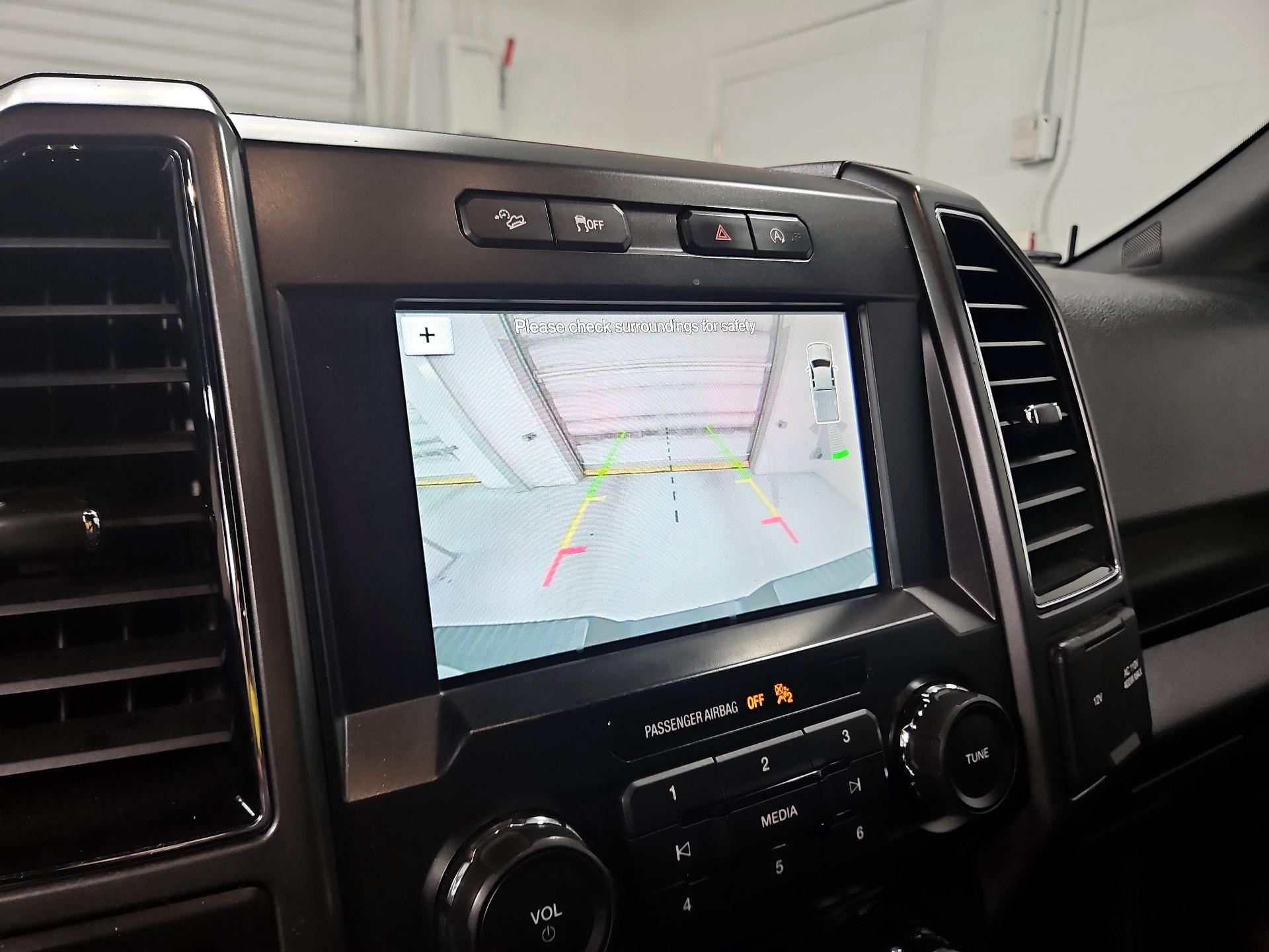 Thumbnail: 2018 Ford F-150 - 15