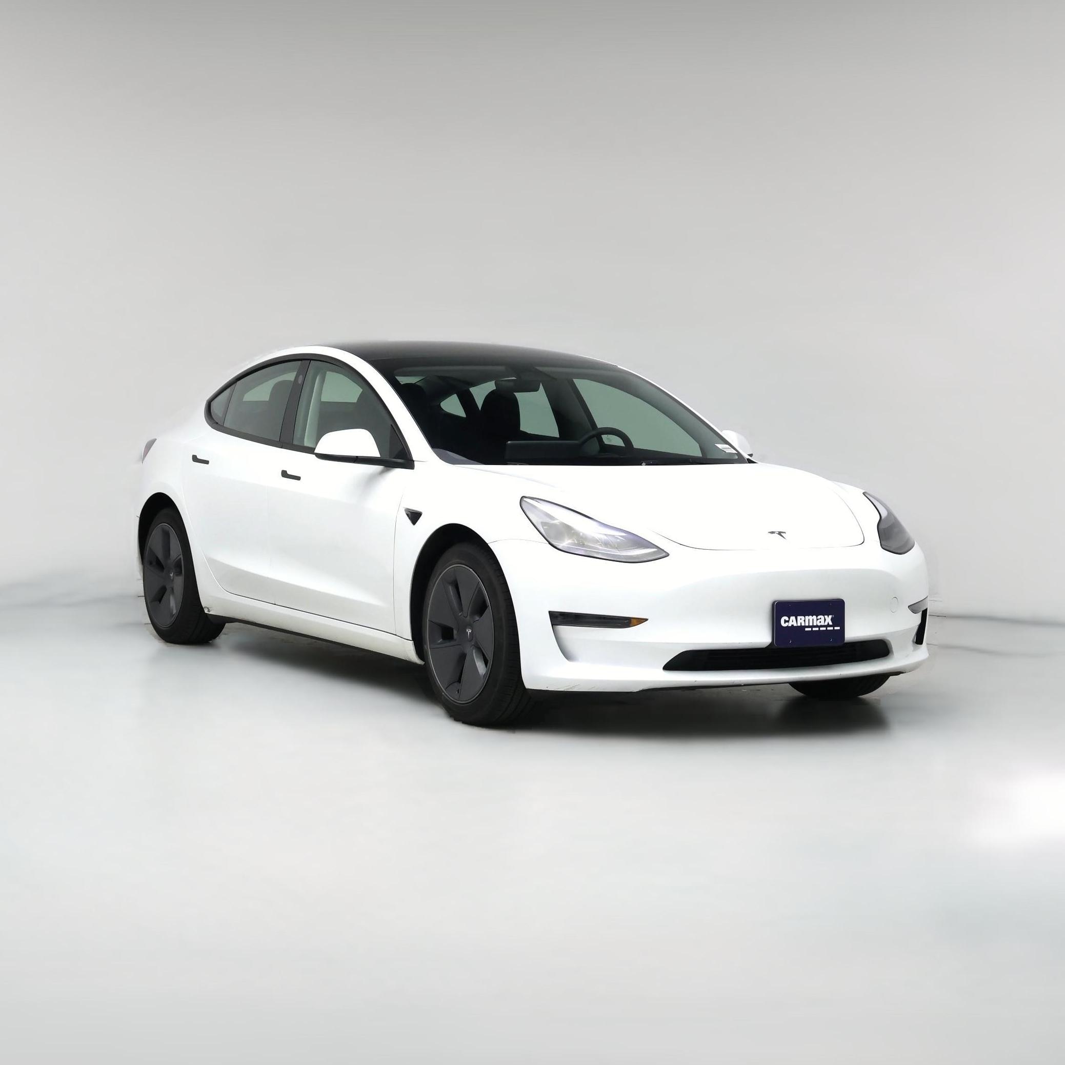 Thumbnail: 2023 Tesla Model 3 - 1