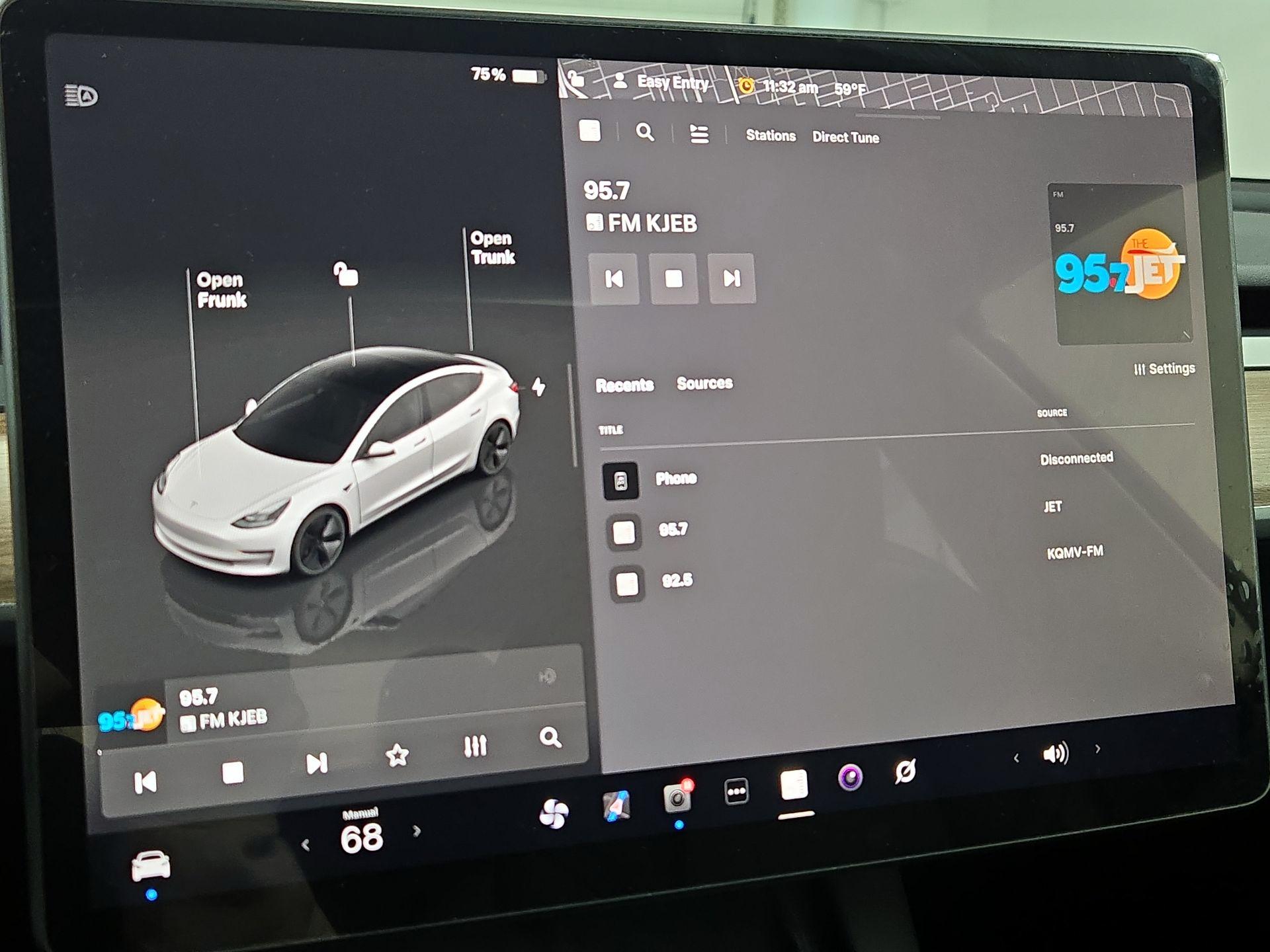 Thumbnail: 2023 Tesla Model 3 - 15
