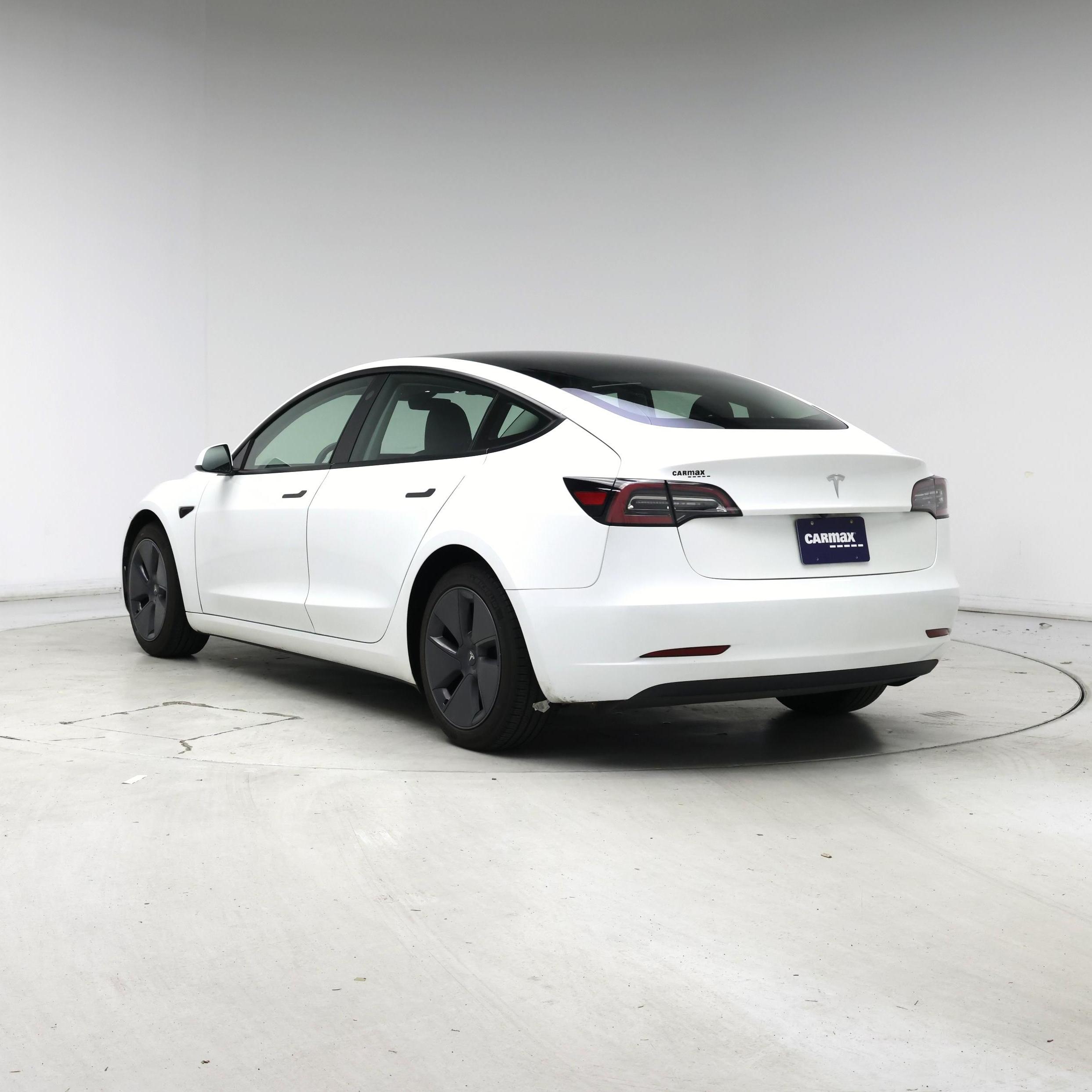 Thumbnail: 2023 Tesla Model 3 - 2