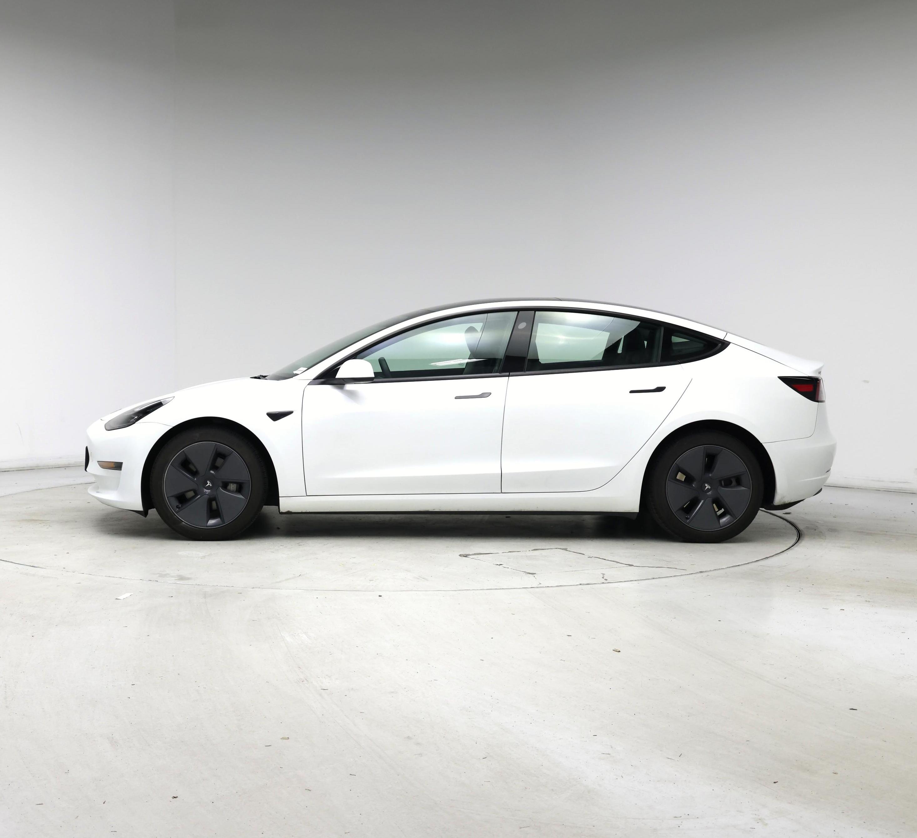 Thumbnail: 2023 Tesla Model 3 - 3