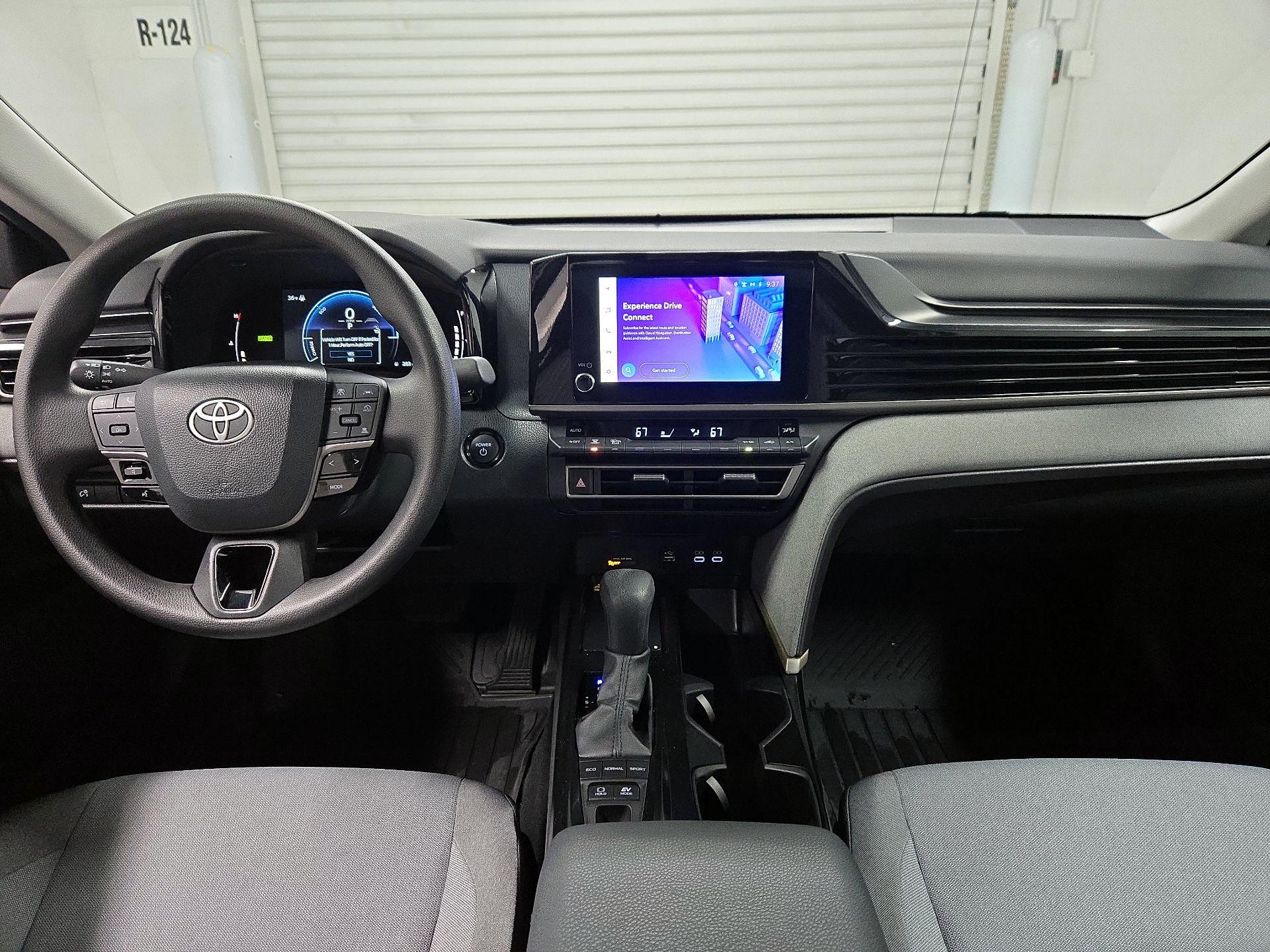 Thumbnail: 2025 Toyota Camry - 9