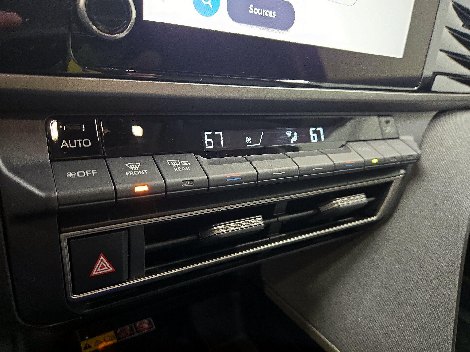 Thumbnail: 2025 Toyota Camry - 16