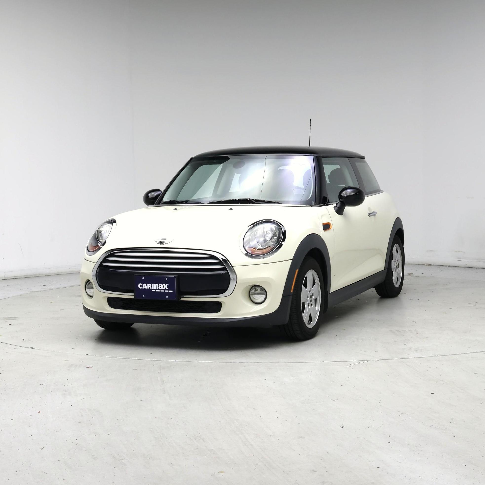 Thumbnail: 2015 MINI Cooper Hardtop - 4