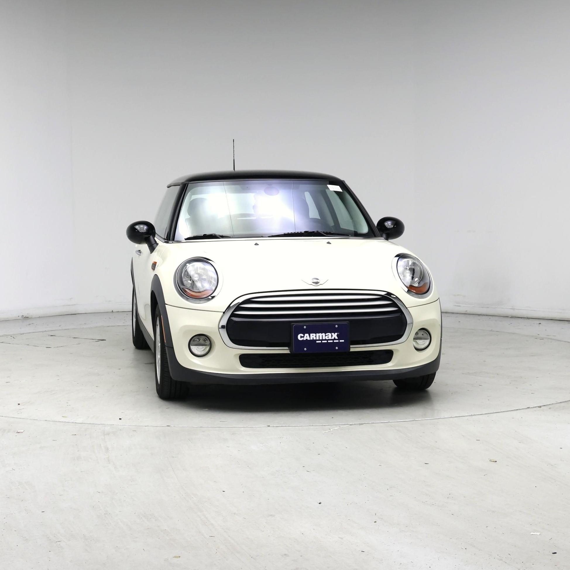 Thumbnail: 2015 MINI Cooper Hardtop - 5