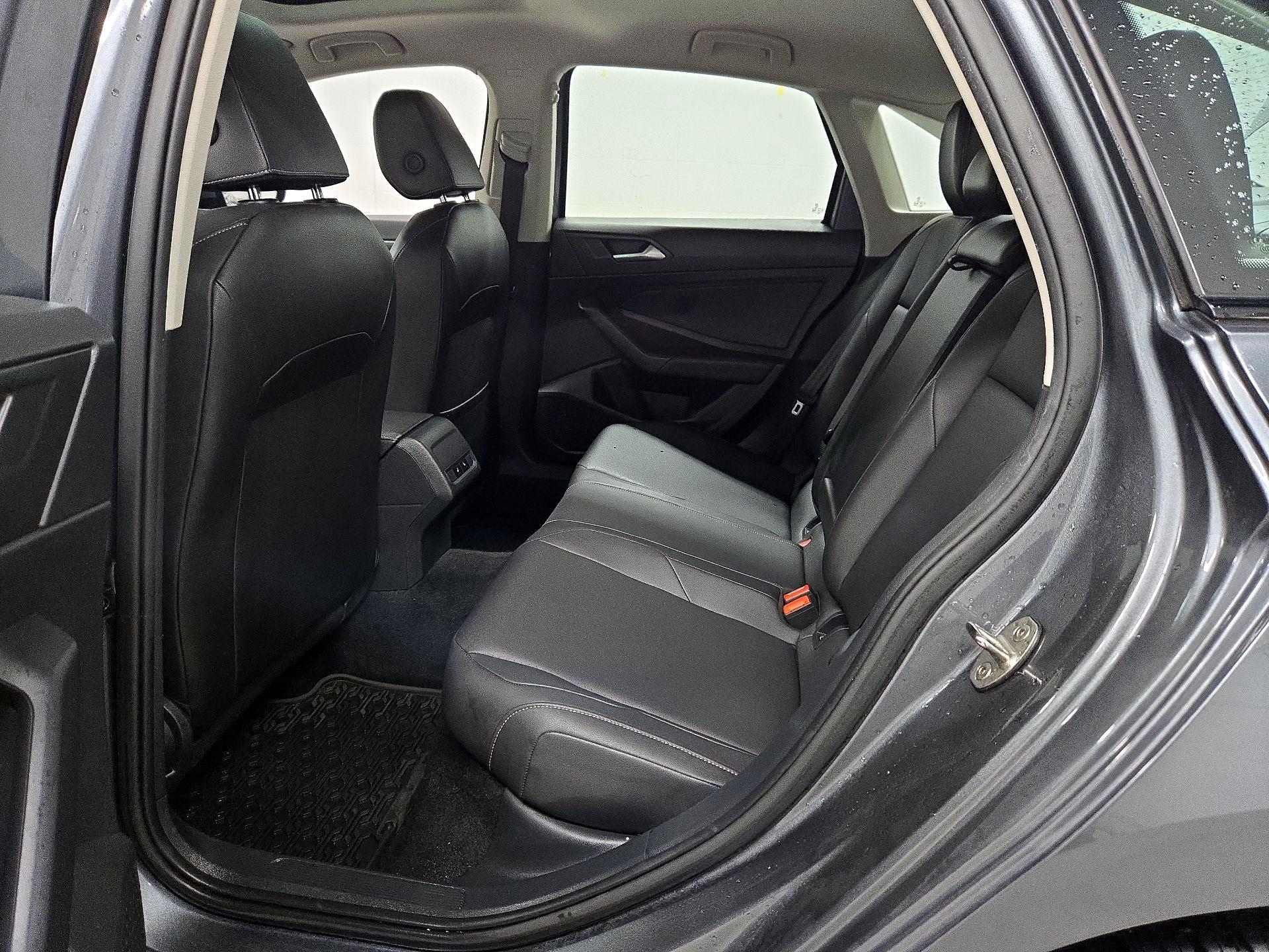 Thumbnail: 2020 Volkswagen Jetta - 20