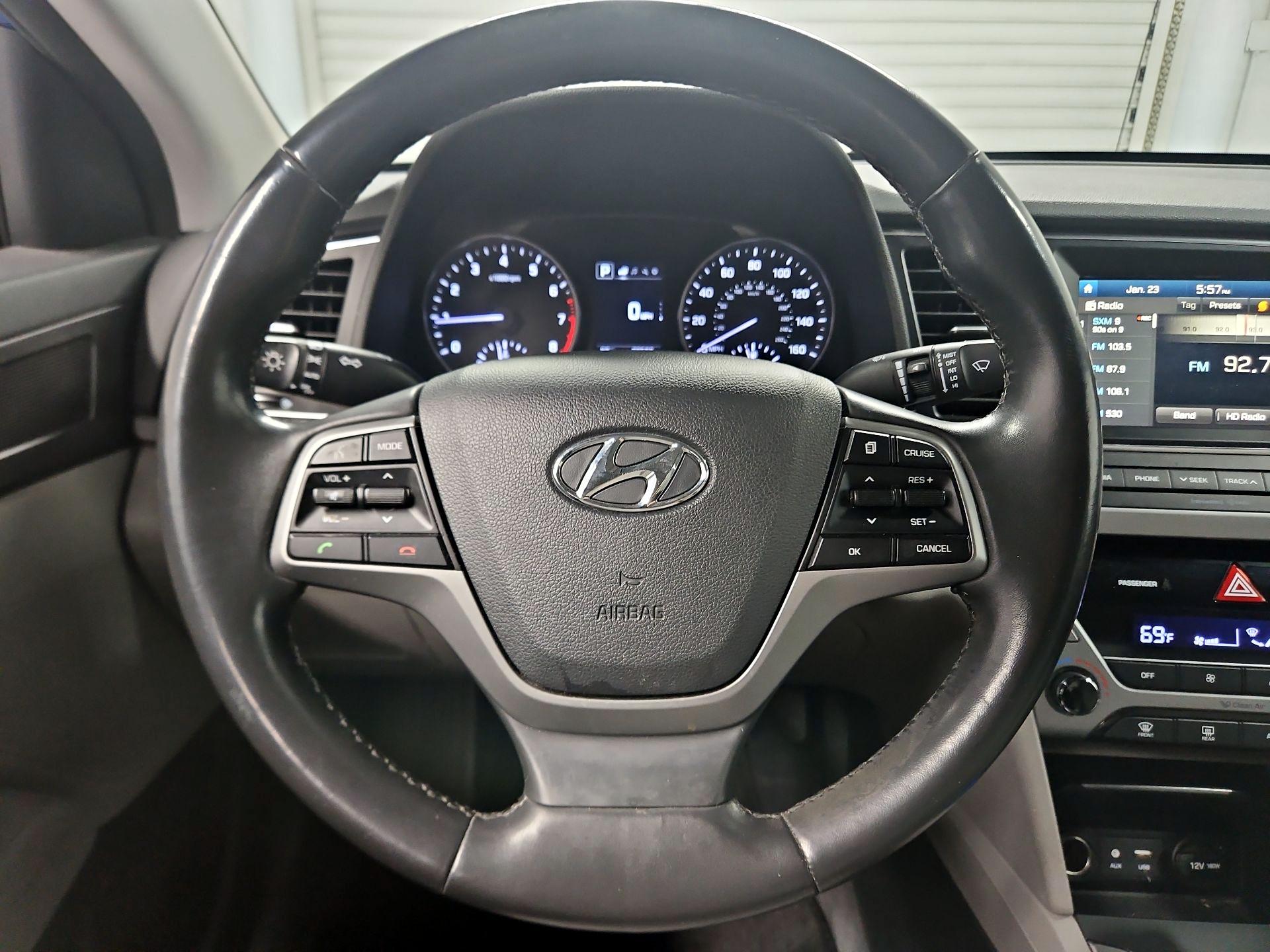 Thumbnail: 2017 Hyundai Elantra - 10