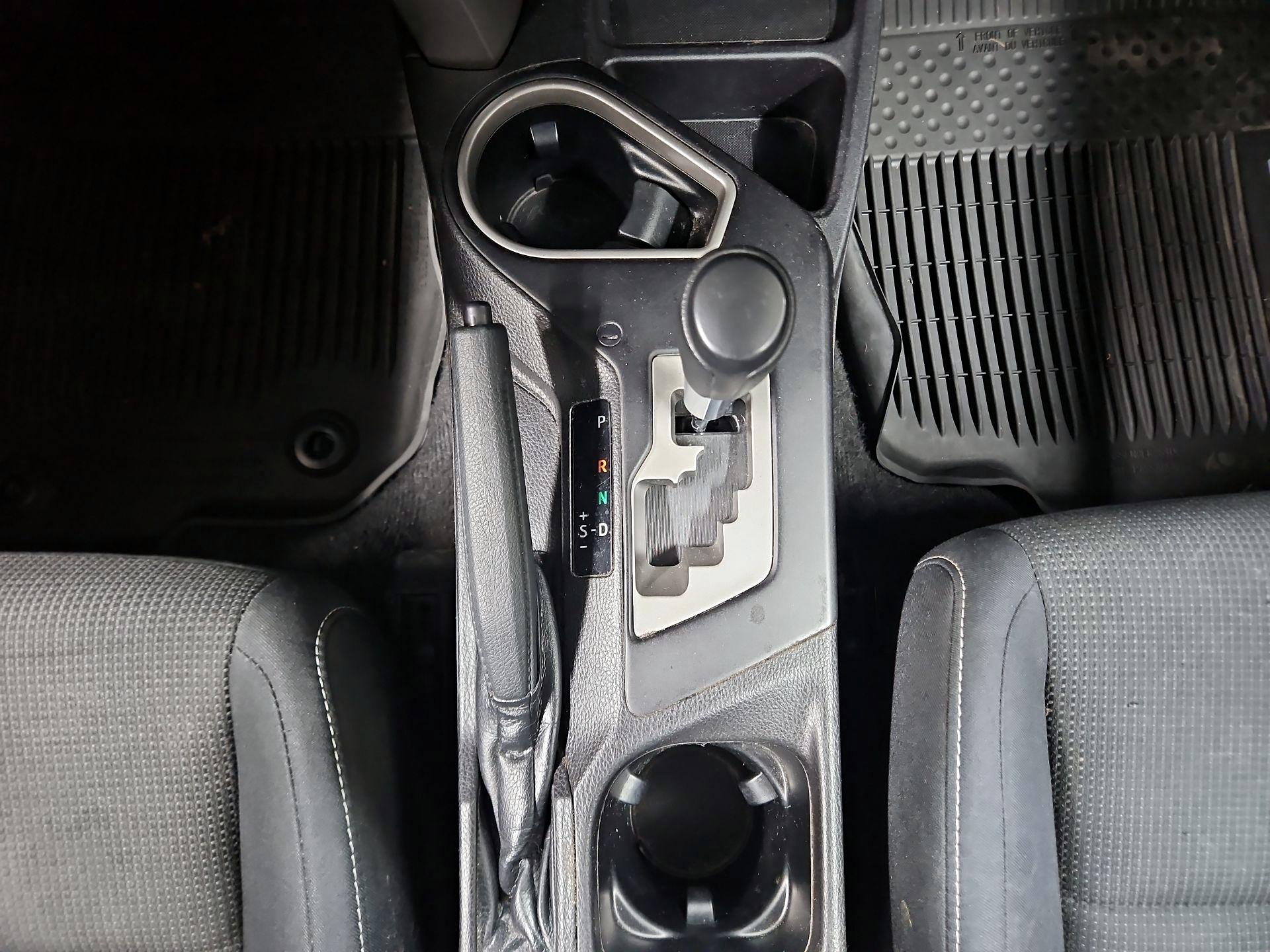 Thumbnail: 2017 Toyota RAV4 - 17