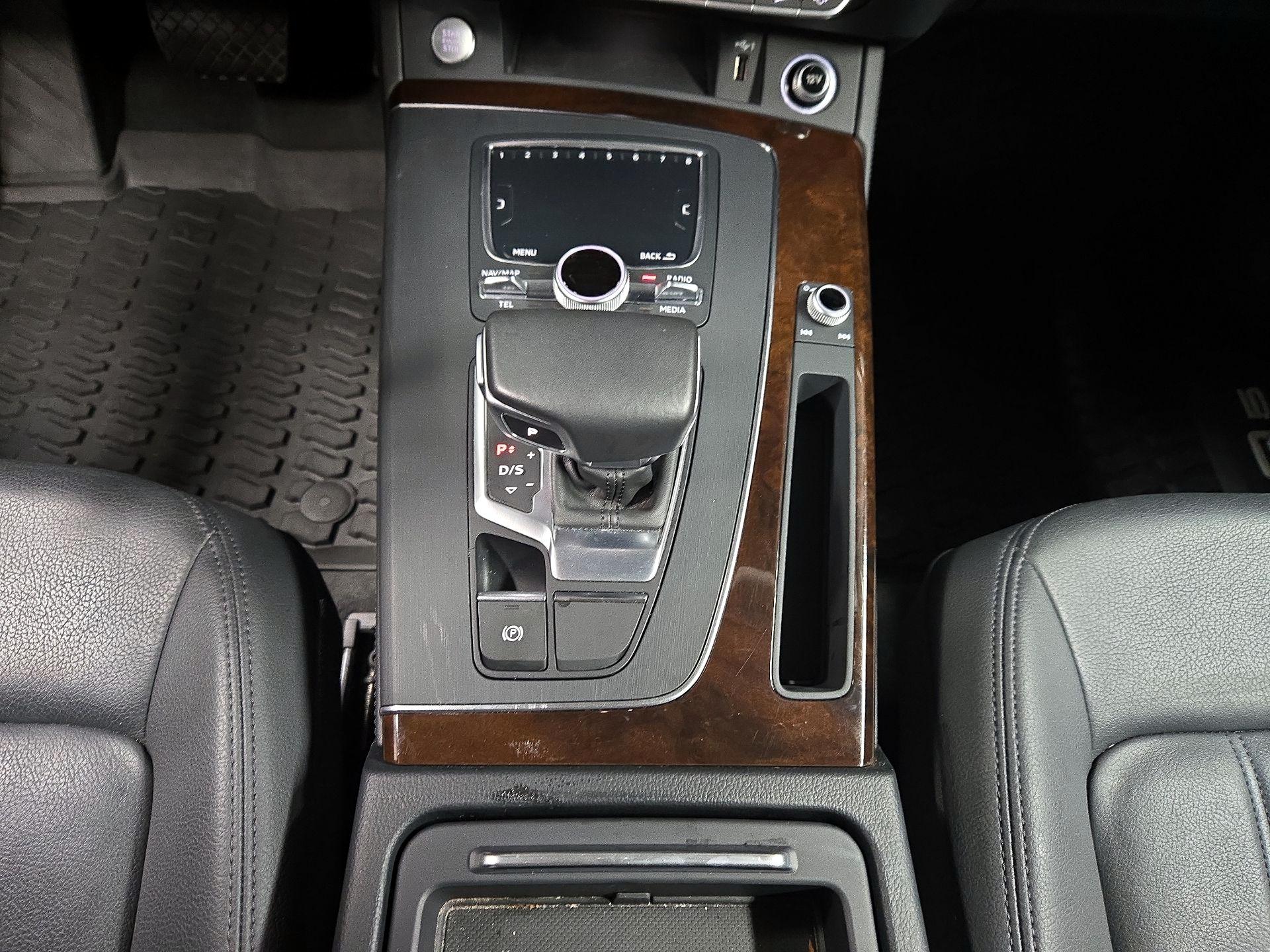 Thumbnail: 2018 Audi Q5 - 18