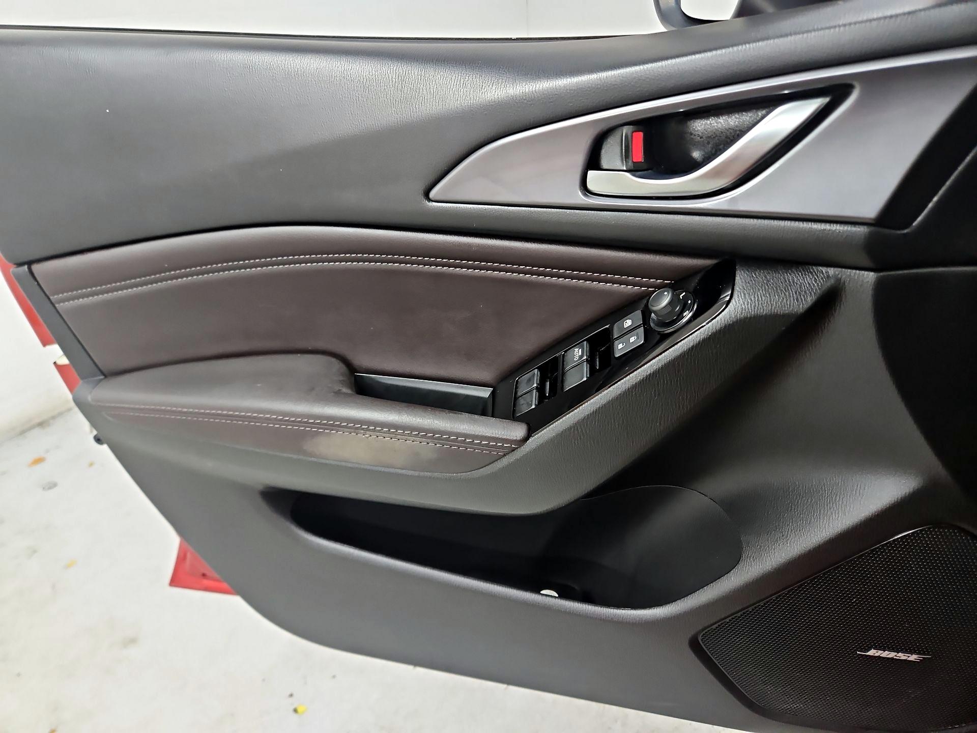 Thumbnail: 2018 Mazda Mazda3 - 12